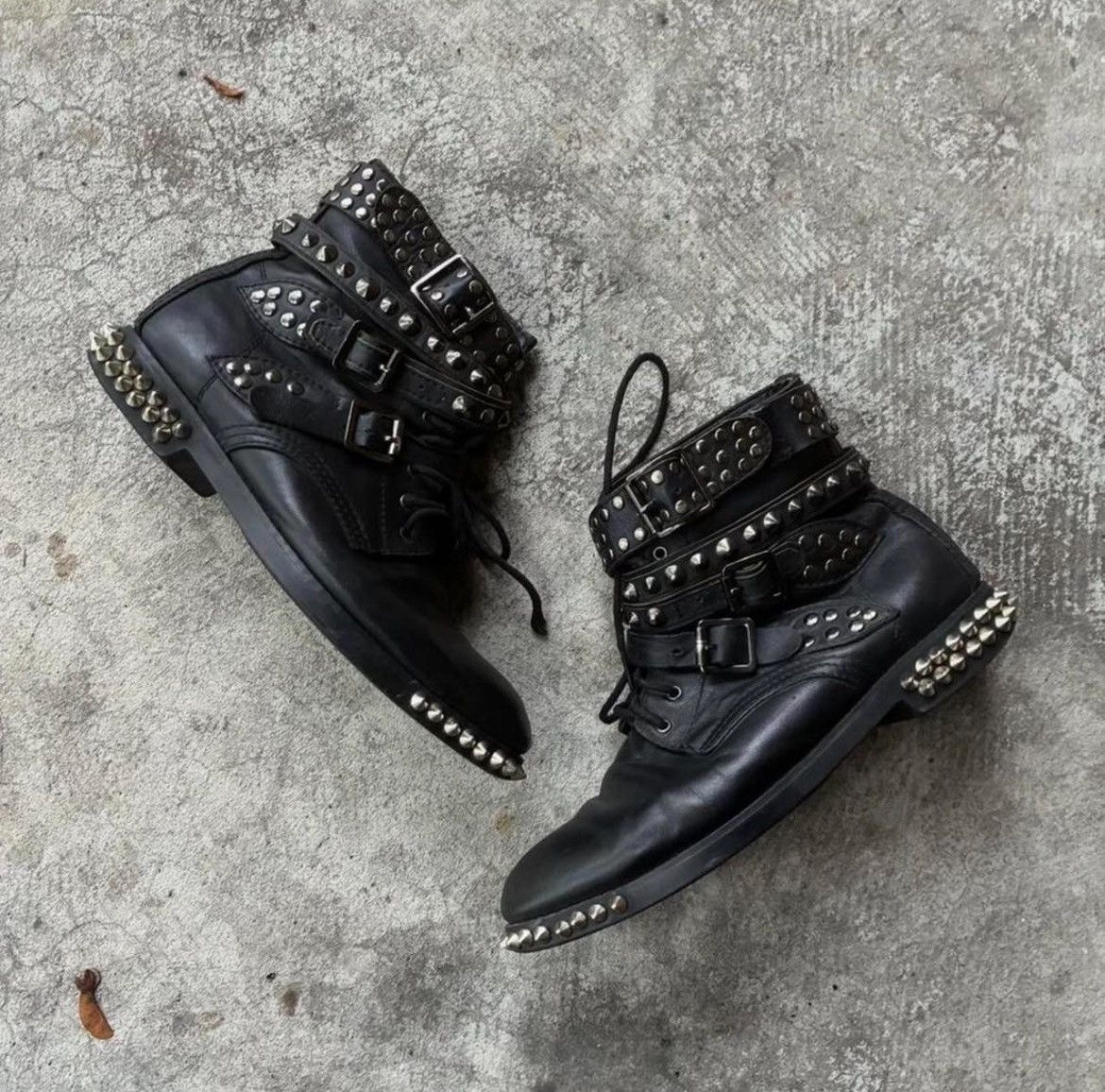 Saint Laurent Paris OG ysl black studded wrap combat boots Size US 8 / IT 38 - 1 Thumbnail