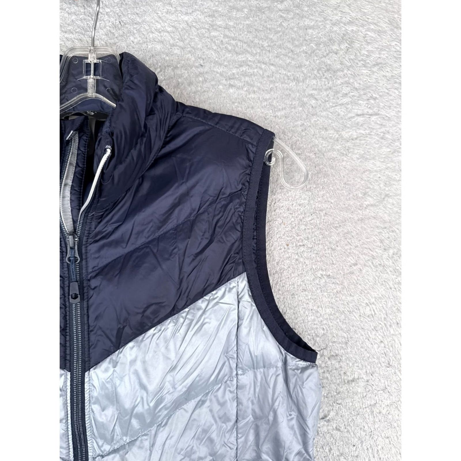 Mountain Hardwear VINTAGE Mountain Hardwear Vest Womens Medium Blue Puffer Ratio Down 650 Mock Neck Hike Size M / US 6-8 / IT 42-44 - 5 Thumbnail