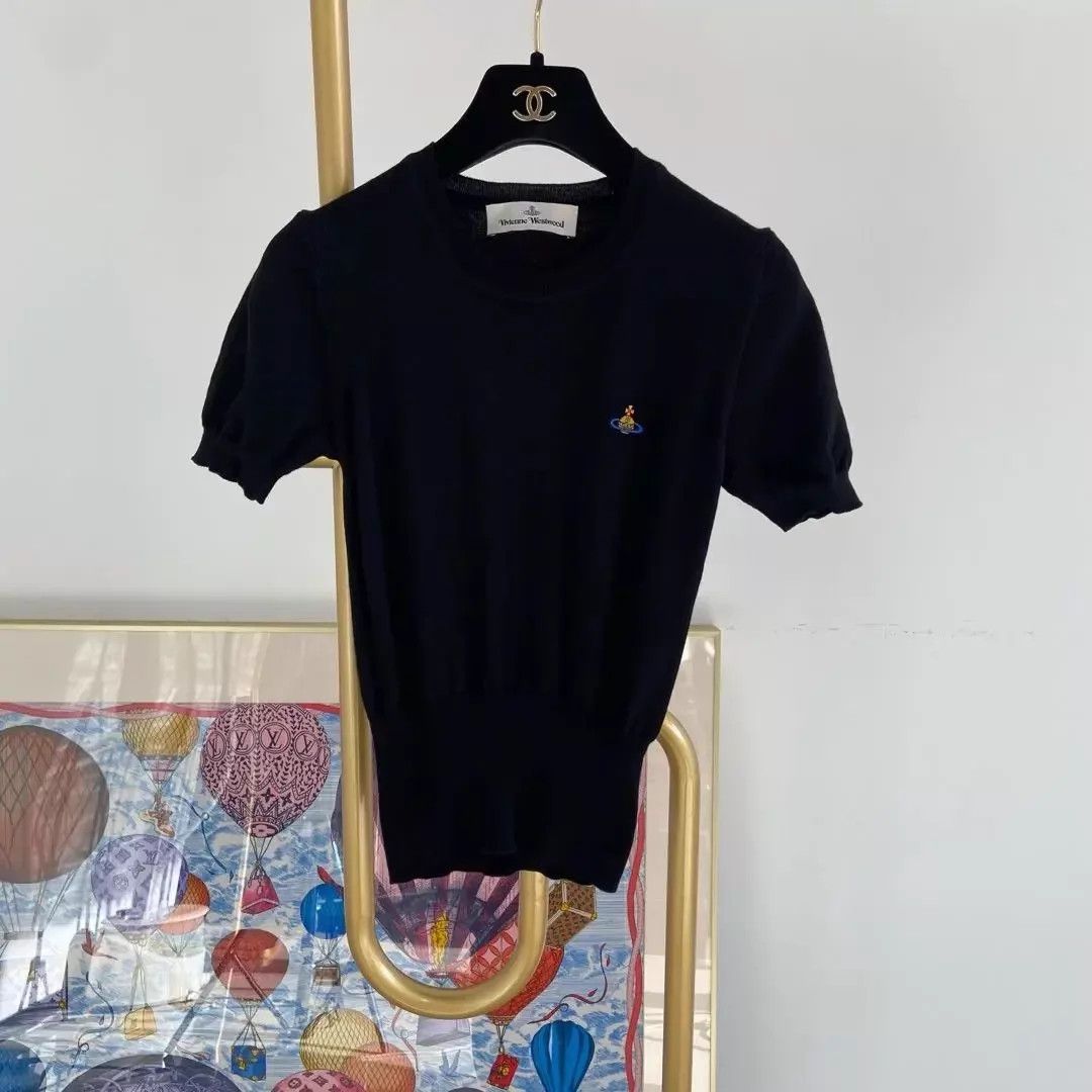 Vivienne Westwood Vivienne Westwood Black Knit Top XS Used Size XS / US 0-2 / IT 36-38 - 1 Thumbnail