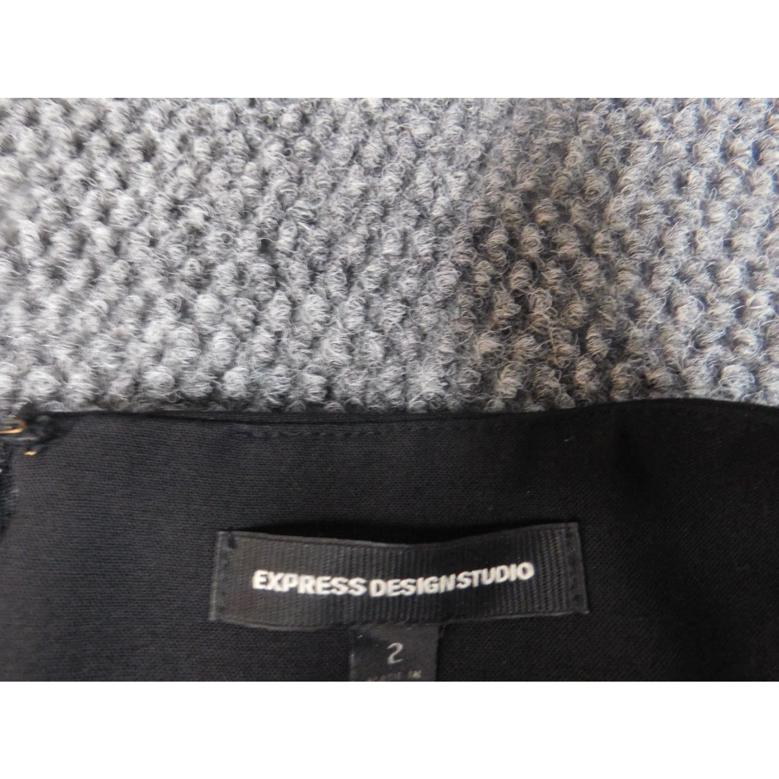 Express Express Skirt Women 2 Black A-Line Knee Length Zipper Lined Knit Polyester Viscose Casual Regular Rise Mid Vintage No N/A Size 26" / US 2 / IT 38 - 5 Thumbnail