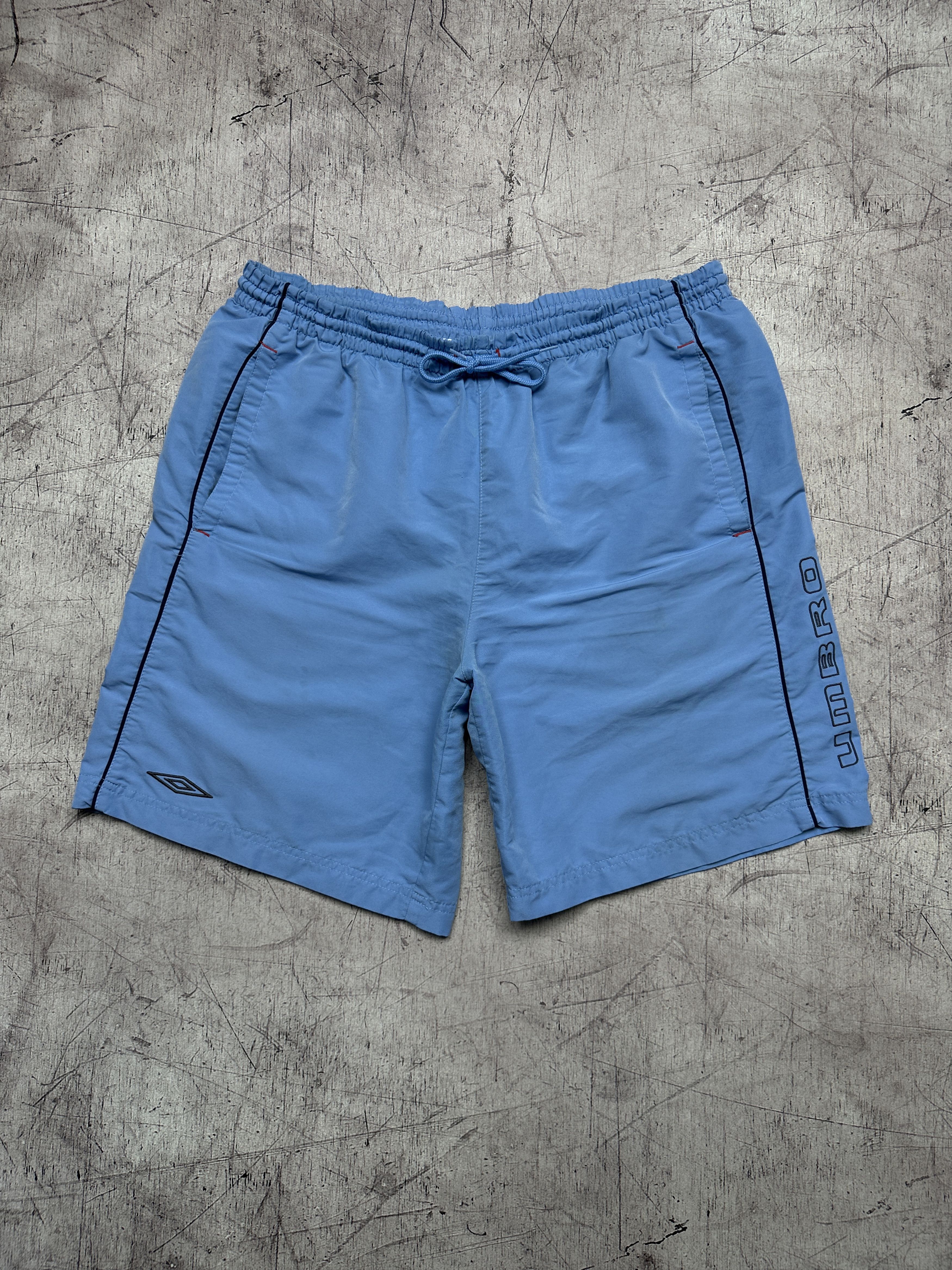 Umbro Umbro Vintage Mens Nylon Shorts Size US 34 / EU 50 - 1 Thumbnail
