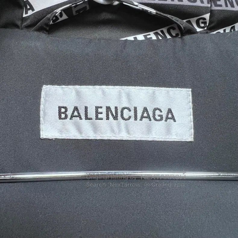 Balenciaga Balenciaga Black and White Barrage Down Jacket Size XS / US 0-2 / IT 36-38 - 3 Thumbnail