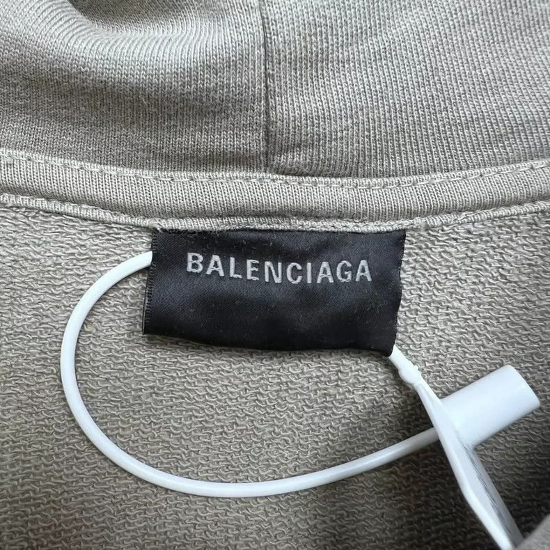 Balenciaga Balenciaga Small LOGO Embroidery Solid Color Sweatshirt Size US S / EU 44-46 / 1 - 4 Thumbnail