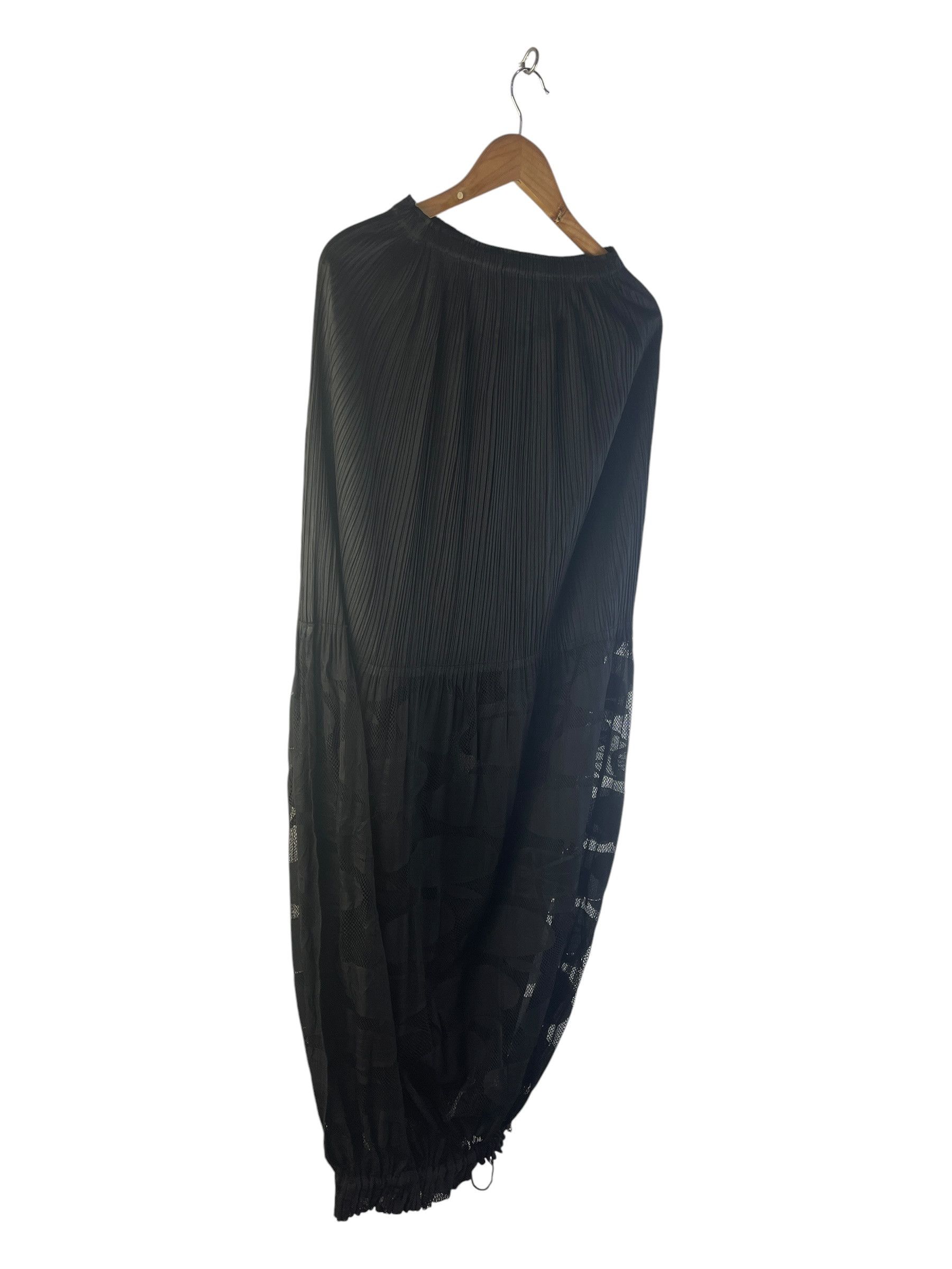 Pleats Please Issey Miyake Pleats Please Issey Miyake Balloon Hem Pleated Skirt Size US 30 / EU 46 - 4 Thumbnail
