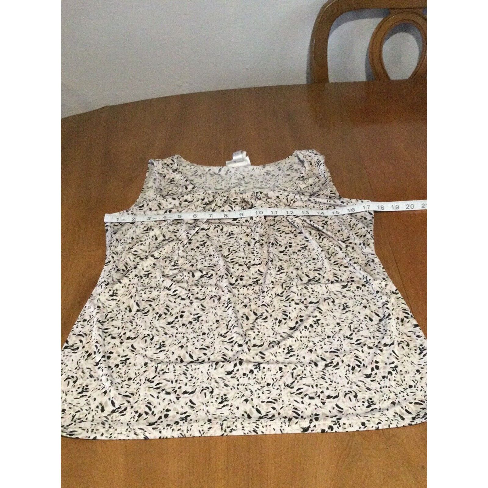 Chicos Chico's Travelers Pleated Front Business Casual Tank 0/4/S Size S / US 4 / IT 40 - 14 Thumbnail
