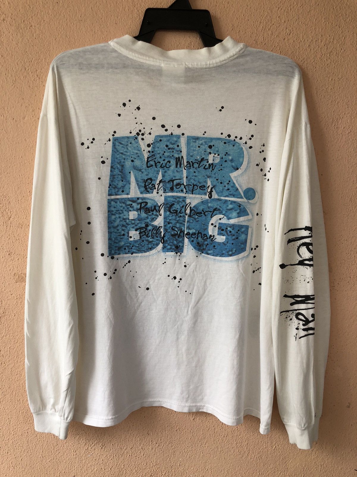 Band Tees × Vintage Vintage 90s MR BIG Thrashed Band Tee Size US L / EU 52-54 / 3 - 2 Thumbnail
