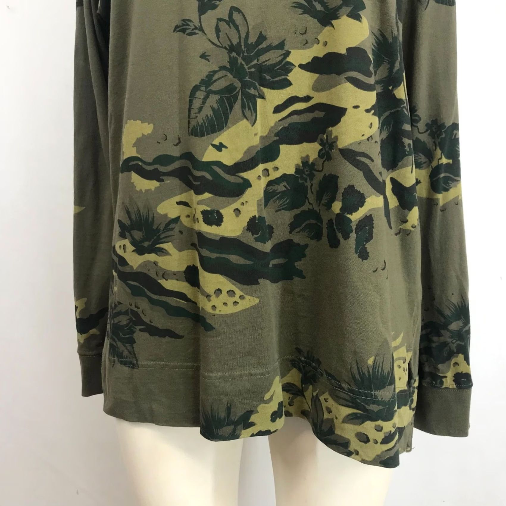Nike NIKE WOMEN'S M MEDIUM GREEN FLORAL CREW NECK LONG SLEEVE SHIRT Size M / US 6-8 / IT 42-44 - 3 Thumbnail
