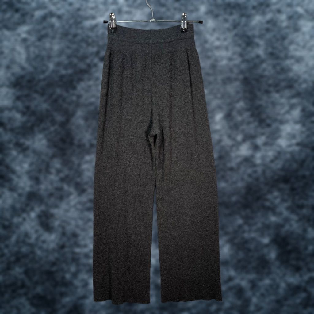 Uniqlo Uniqlo Womens Small 26-27 Wide-Leg Knit Pants Gray Rayon Blend Size 28" / US 6 / IT 42 - 1 Thumbnail