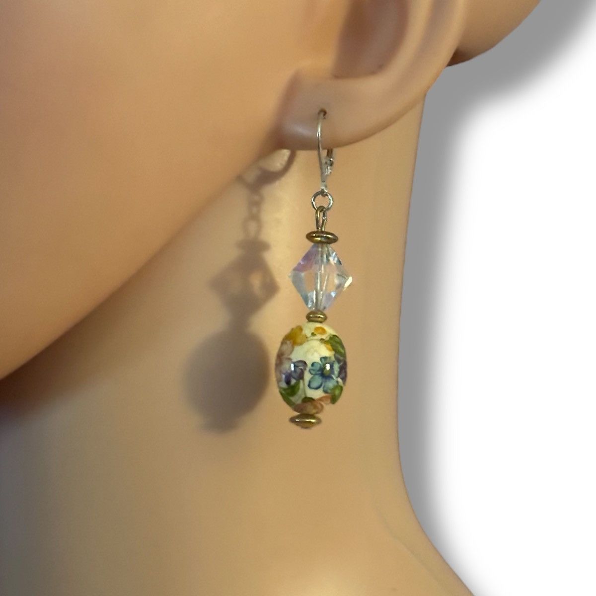 Other Crystal and floral egg dangle leverback earrings Size ONE SIZE - 2 Thumbnail