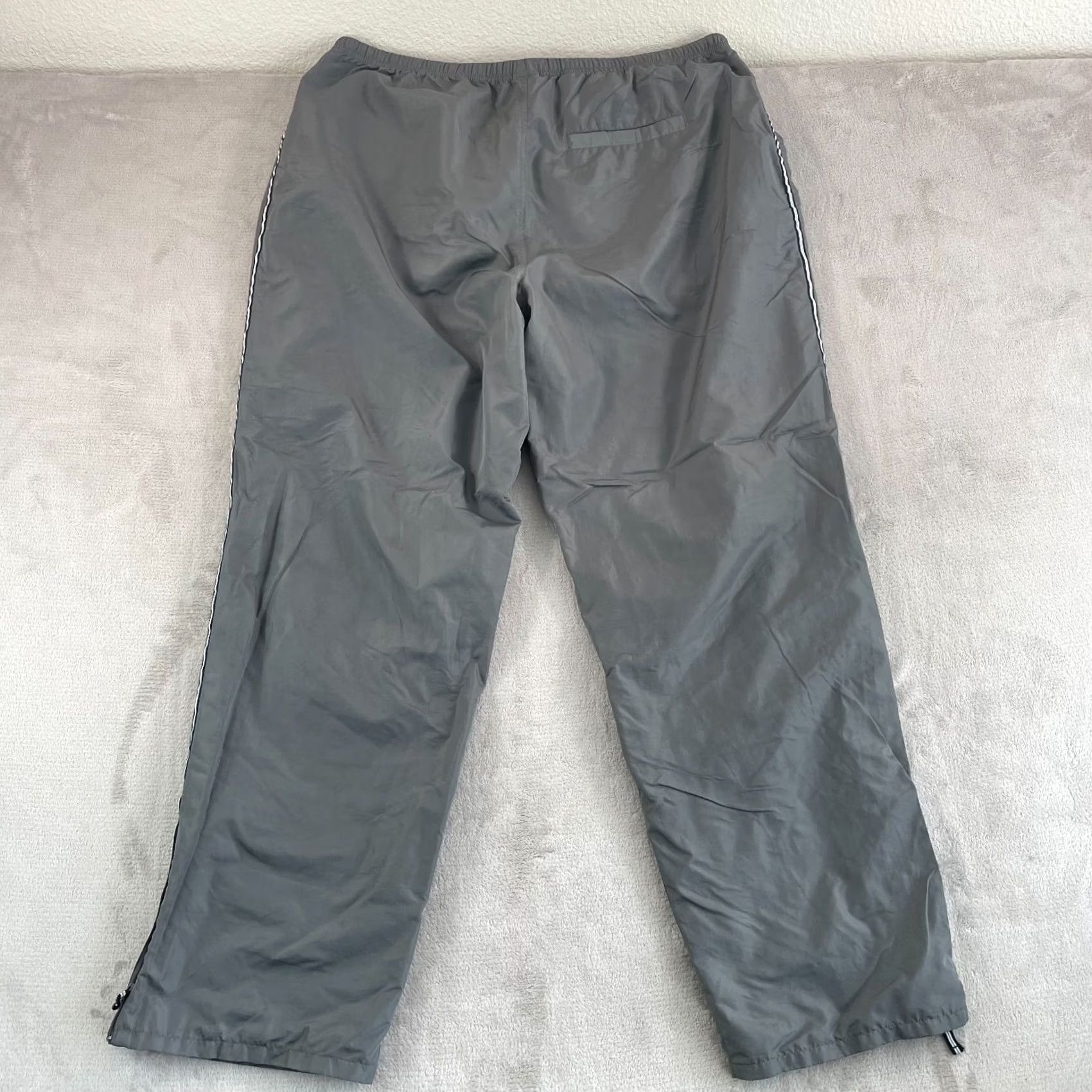 Gap Gap Track Pants Men 2XL Grey Nylon Baggy Windbreaker Raver Gorpcore Ankle Zip Size US 39 - 5 Thumbnail