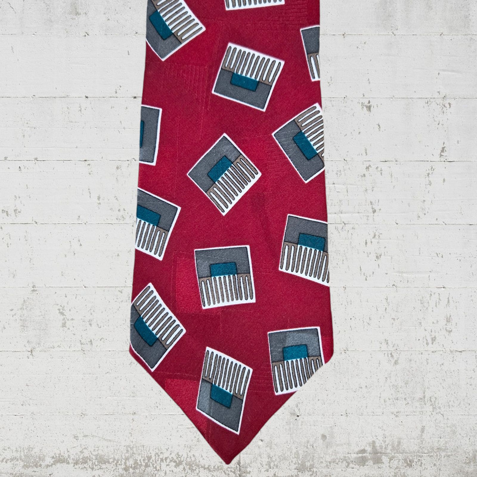 Vintage Vintage Red Comb Pattern USA Made Silk Neck Tie Size ONE SIZE - 6 Thumbnail