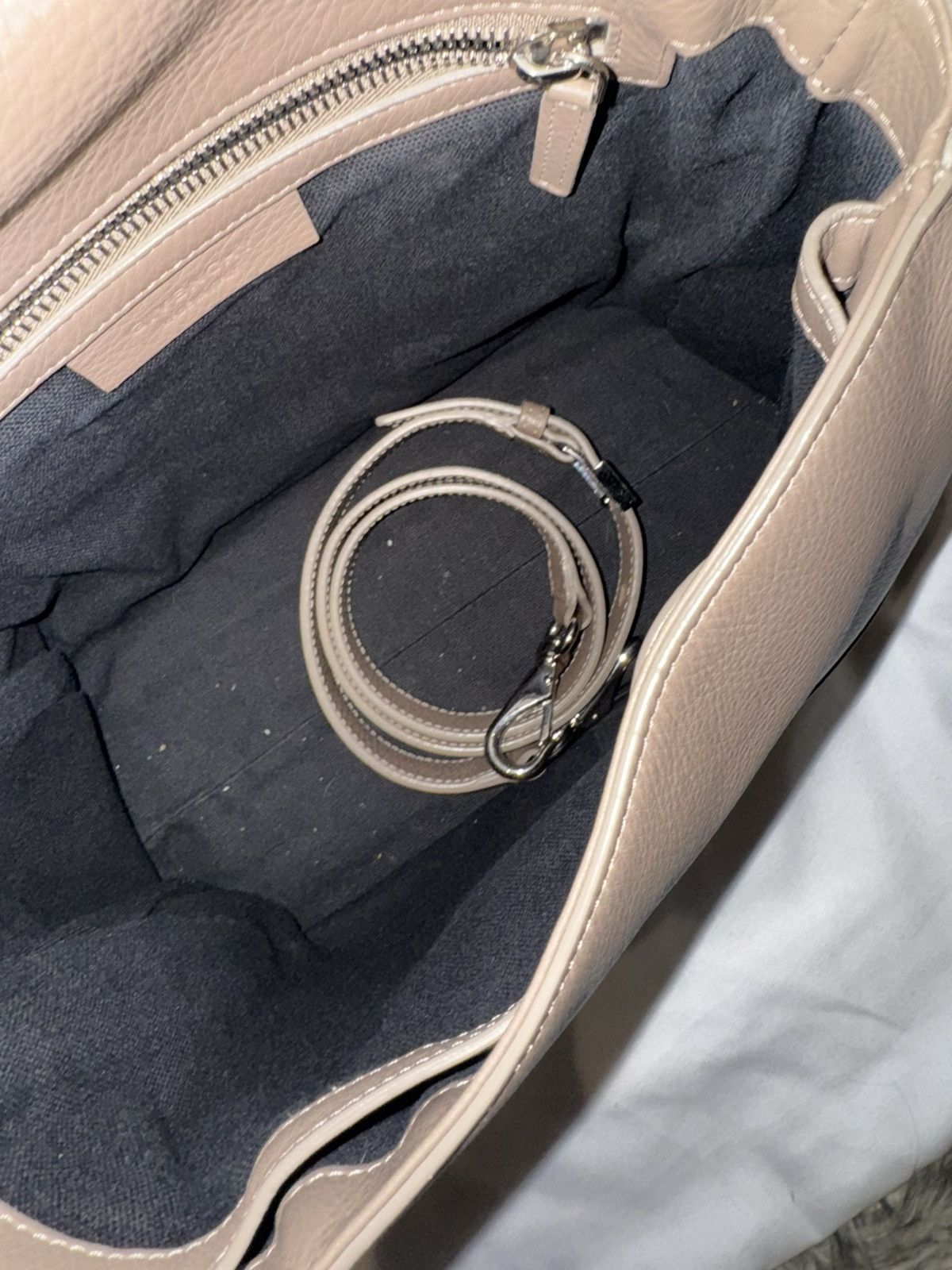 Givenchy Givenchy Grained Calfskin Medium Pandora Pure Flap Bag Size ONE SIZE - 7 Thumbnail