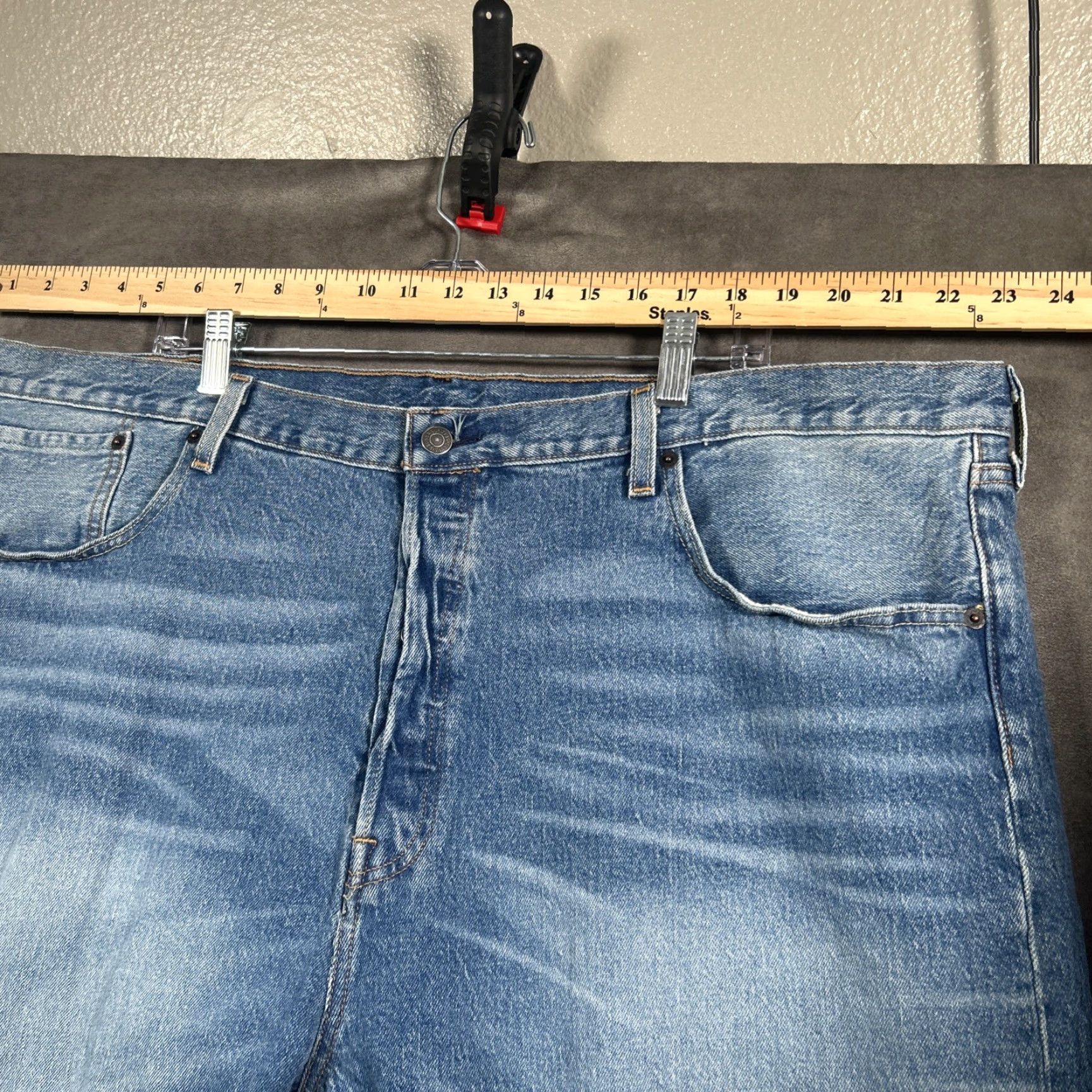 Levi's Levi's 501 Regular Fit Straight Jeans Mens 46X28 Blue Denim 5 Pocket Solid Cotton Jeans Size US 30 / EU 46 - 3 Thumbnail