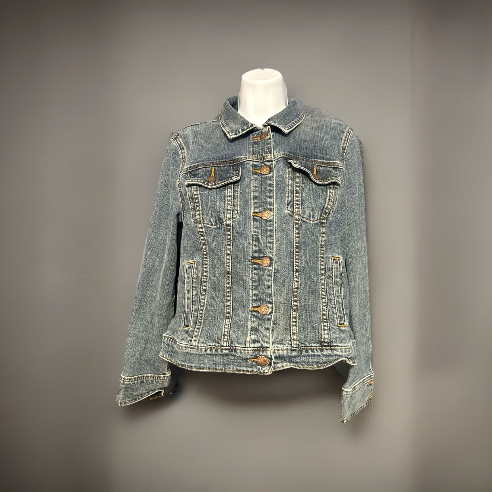 J.Crew VINTAGE J. Crew Blue Denim Jean Jacket Women Large Trucker Style Style#63092 Pockets Jeans Jacket Size 36" / US 14 / IT 50 - 3 Thumbnail