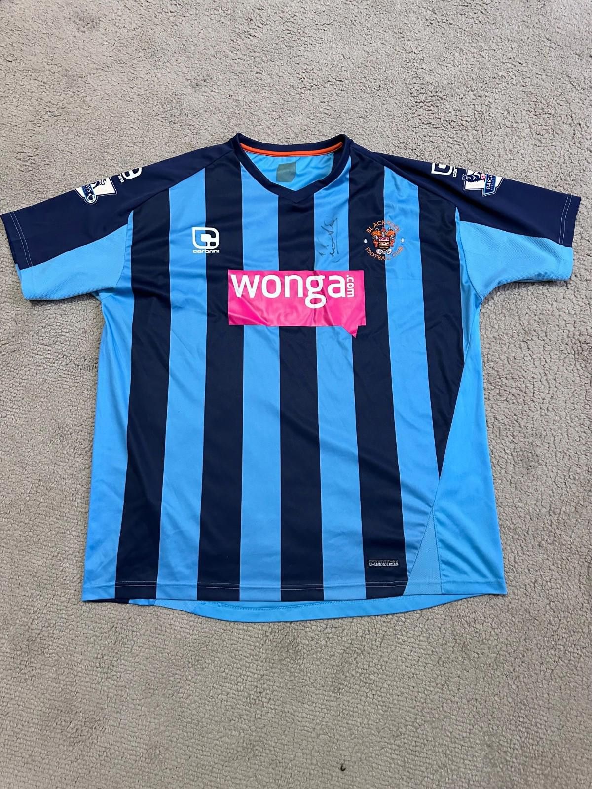 Other Blackpool 2010/2011 Carbrini Third Football Shirt Size 3XL Size US XXL / EU 58 / 5 - 1 Thumbnail