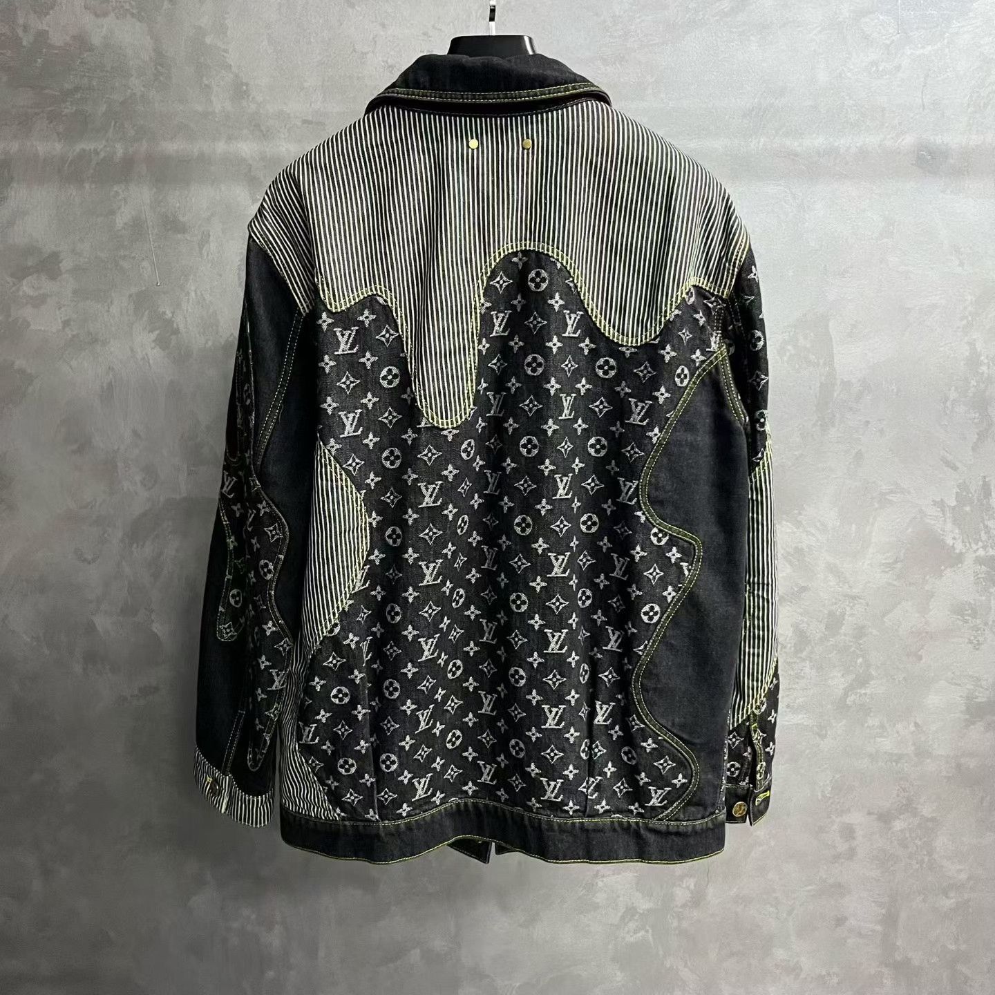 Louis Vuitton Louis Vuitton Black Checker Denim Jacket Size US S / EU 44-46 / 1 - 5 Thumbnail