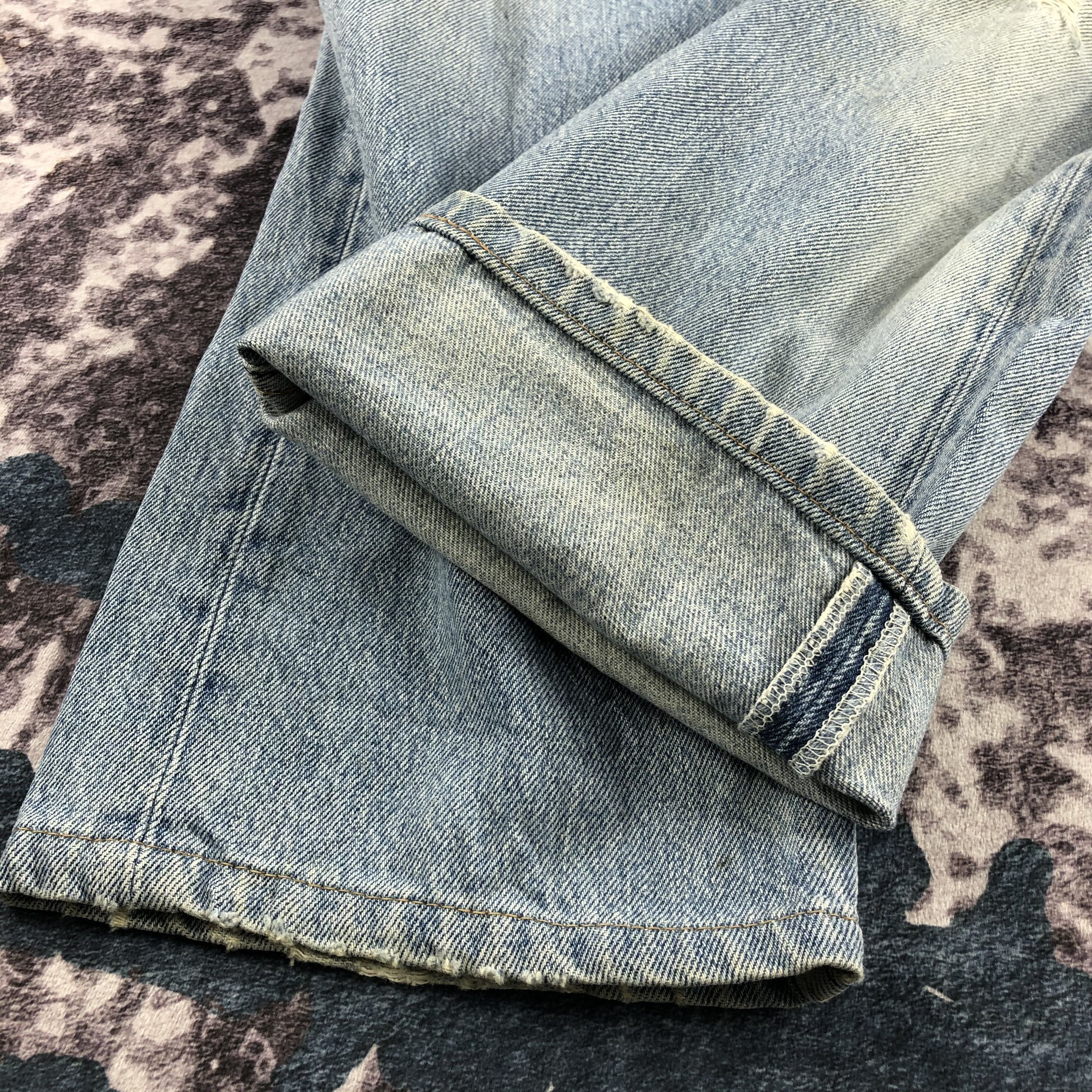 Levi's Vintage 90s Light Wash Levis 501 Jeans-JM2208 Size US 31 - 8 Thumbnail