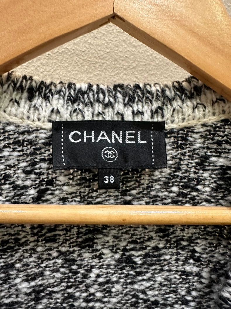 Chanel Chanel Classic four-pocket medium-long cashmere cardigan c Size XS / US 0-2 / IT 36-38 - 6 Thumbnail