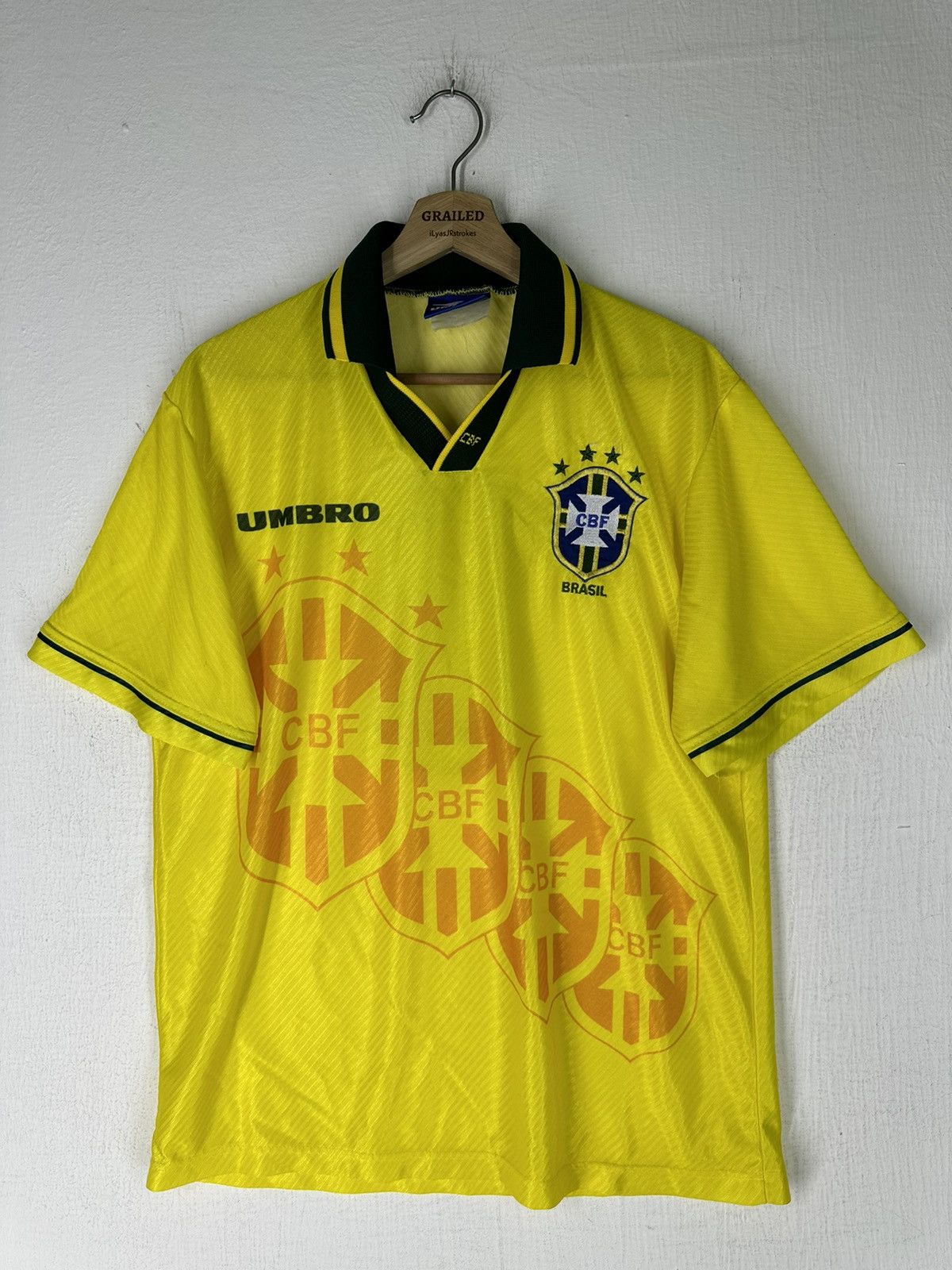 Umbro × Vintage Vtg 90’s Umbro Brasil Home Number 8 Dunga National Jersey Size US M / EU 48-50 / 2 - 1 Thumbnail