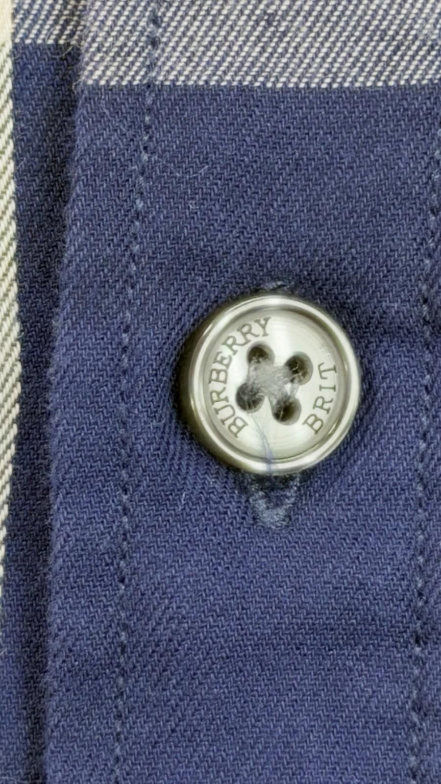 Burberry Burberry London Button Down Shirt Navy Blue Plaid Medium Size US M / EU 48-50 / 2 - 6 Thumbnail