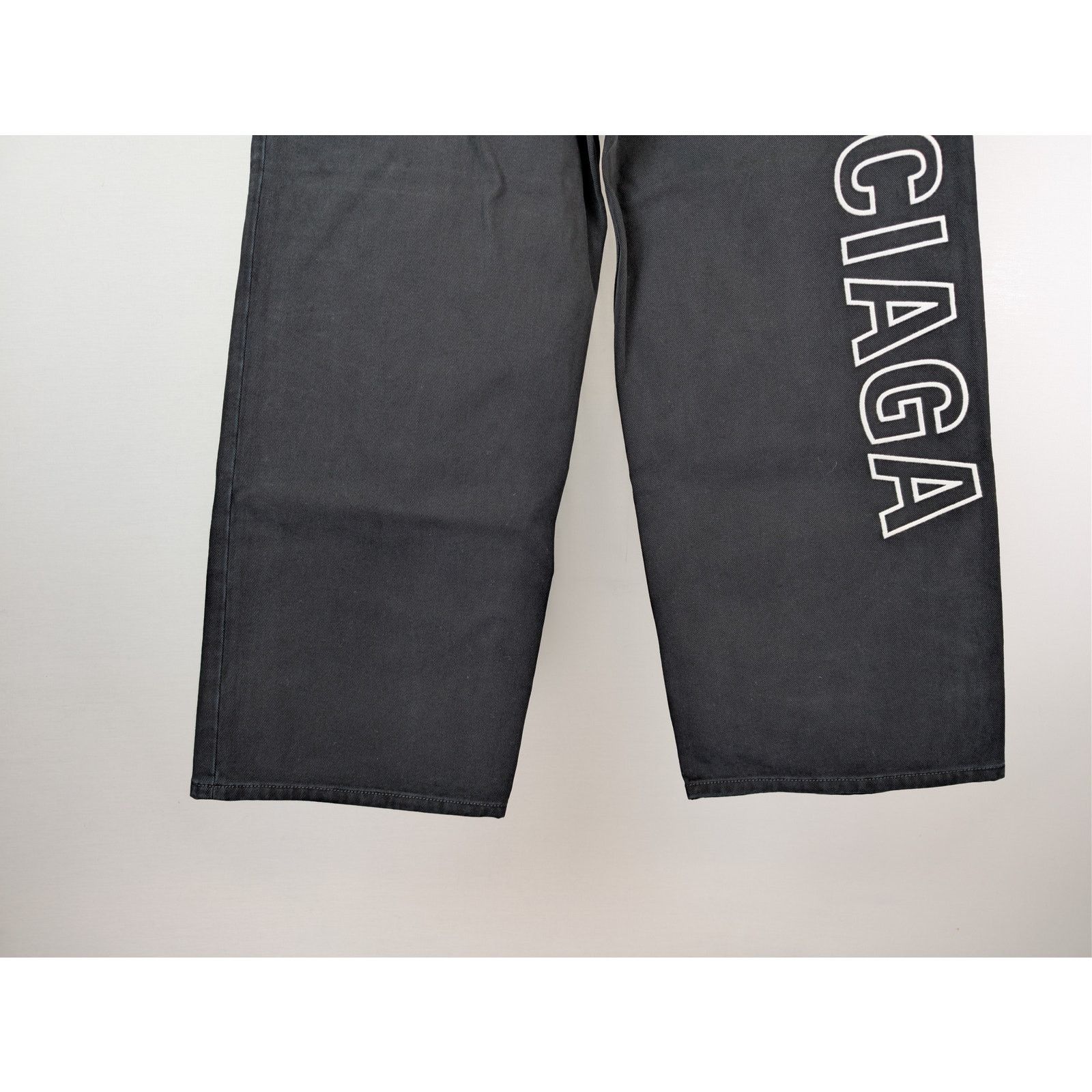 Balenciaga o1rshd1 Left Hand Denim Baggy Pants in Sunbleached Black Size US 28 / EU 44 - 12 Thumbnail