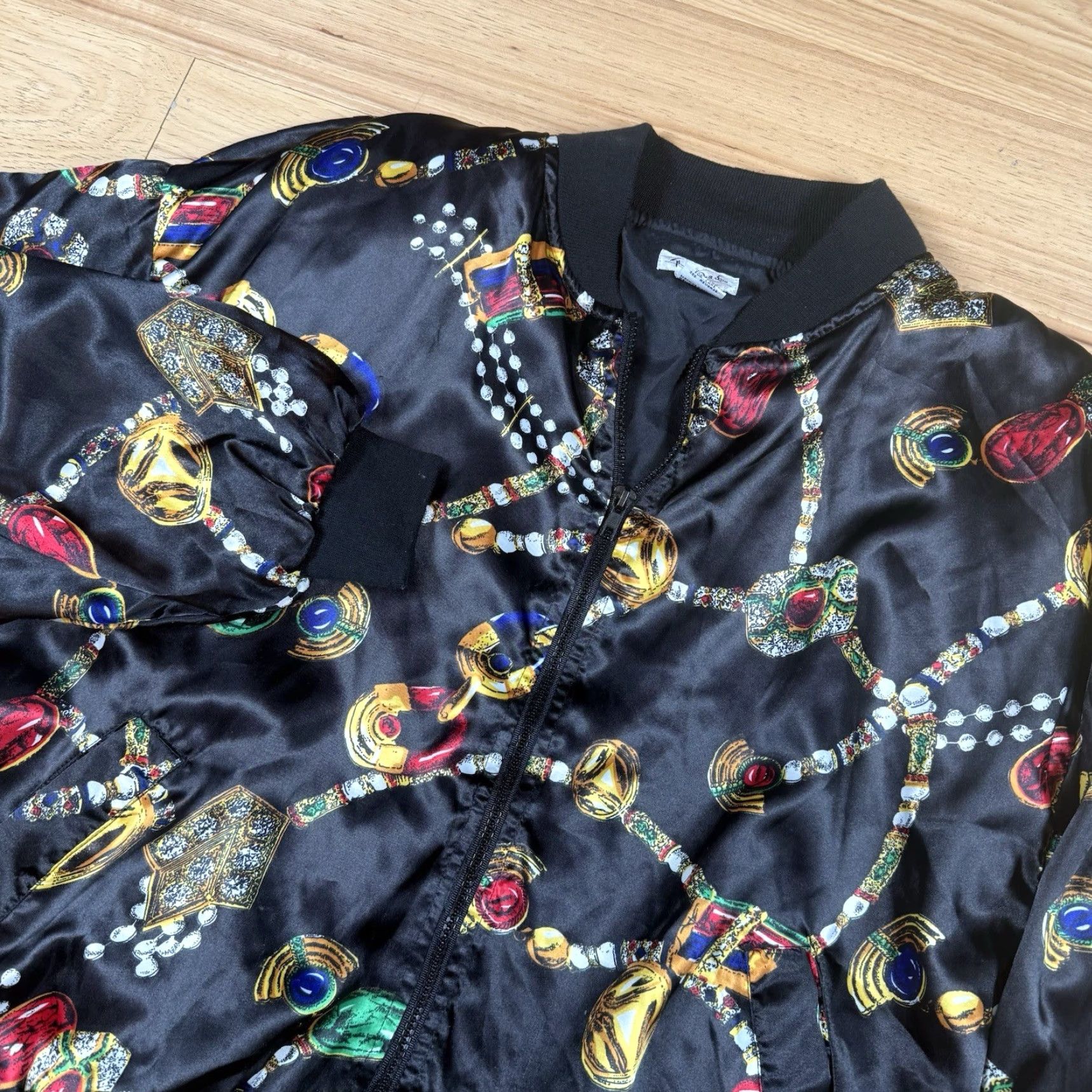 Gloria Vanderbilt VINTAGE Gloria Vanderbilt Bomber Jacket Women Large Black 80s Zip Up Jewel AOP Womens L Jacket Size L / US 10 / IT 46 - 2 Thumbnail