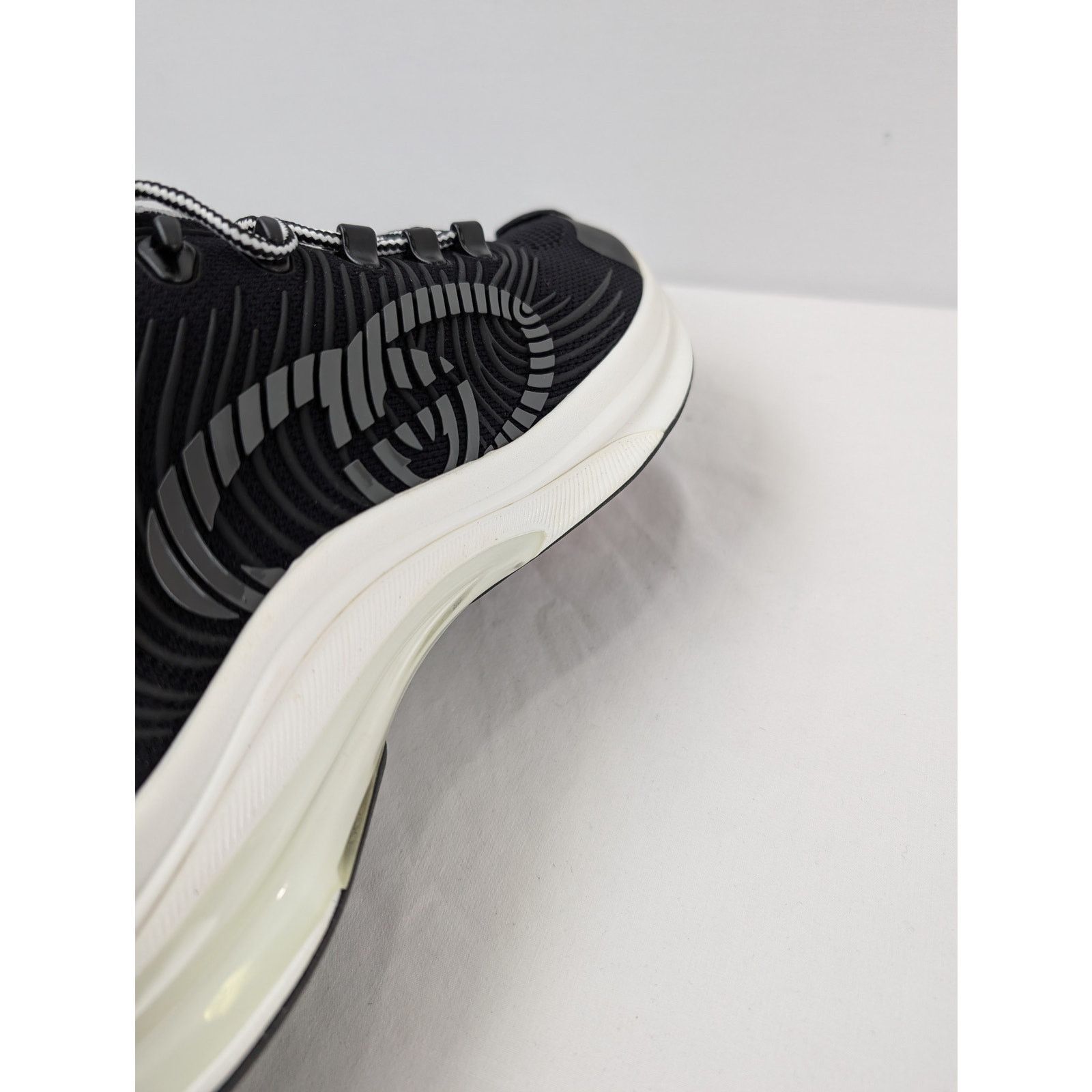 Gucci o1rshd1 Men's Run Sneakers in Black/White Size US 13 / EU 46 - 17 Thumbnail