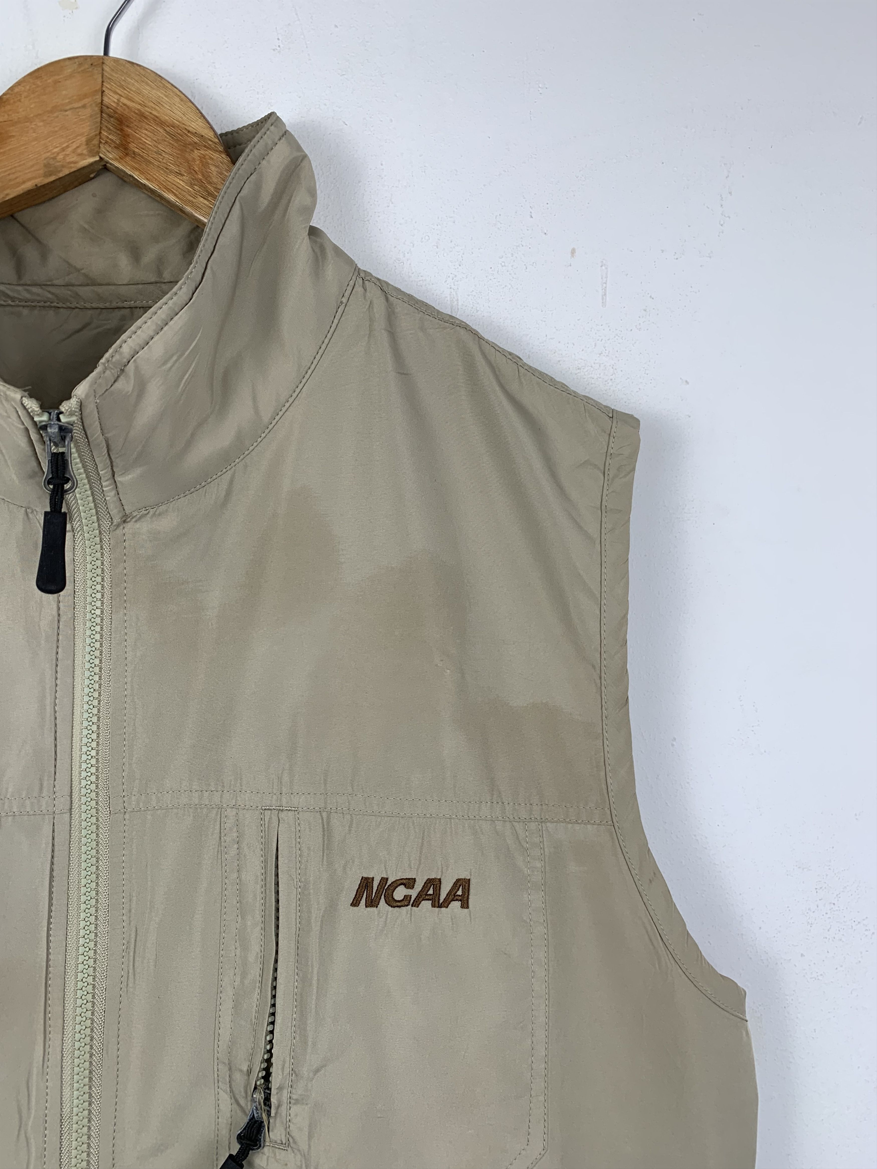 NCAA Vintage 90s NCAA Double Pocket Vests J1401 Size US XXL / EU 58 / 5 - 11 Thumbnail