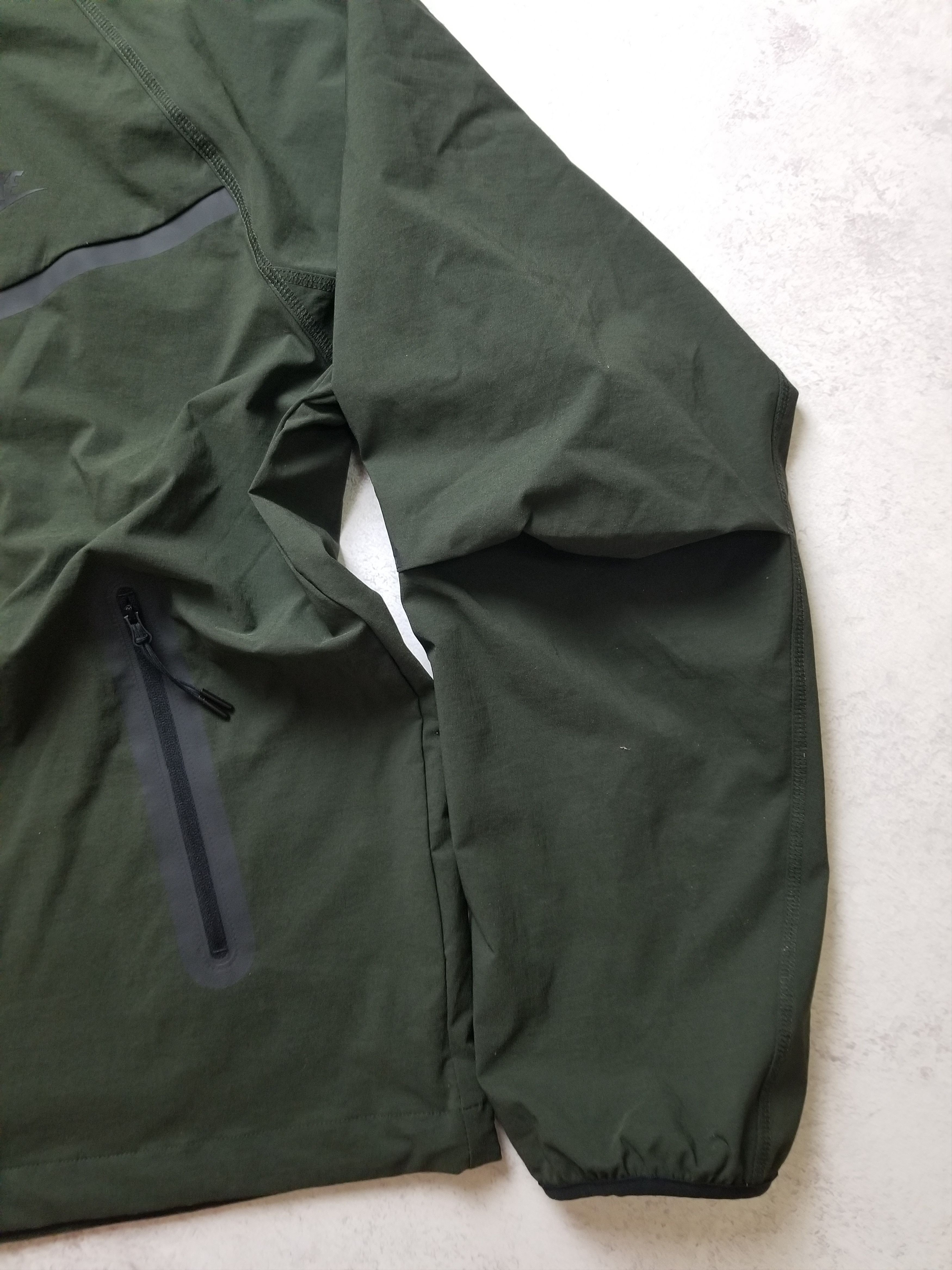 Nike Tech Woven Windrunner Tracksuit Jacket and Pants Olive Size US L / EU 52-54 / 3 - 10 Thumbnail