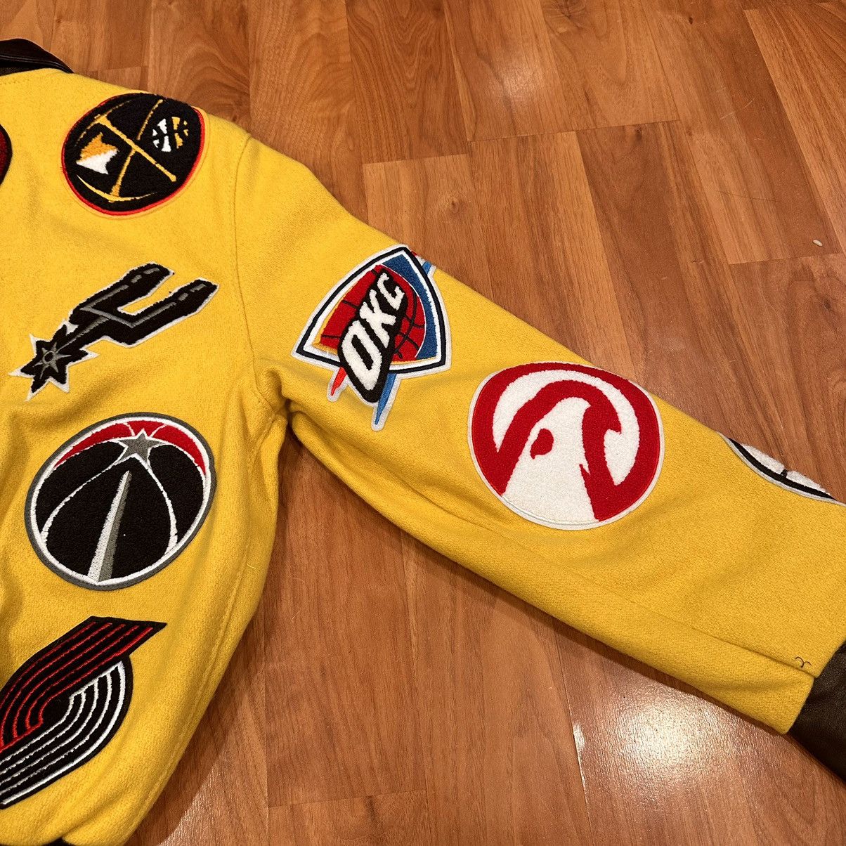 Jeff Hamilton × NBA Jeff Hamilton NBA Collage Wool and Leather Jacket Size M New Size US M / EU 48-50 / 2 - 13 Thumbnail