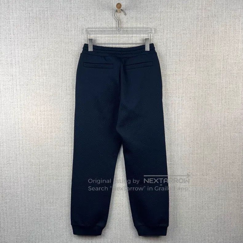 Louis Vuitton Louis Vuitton size s Solid embossed presbyopic lace-up knit Size US 28 / EU 44 - 3 Thumbnail