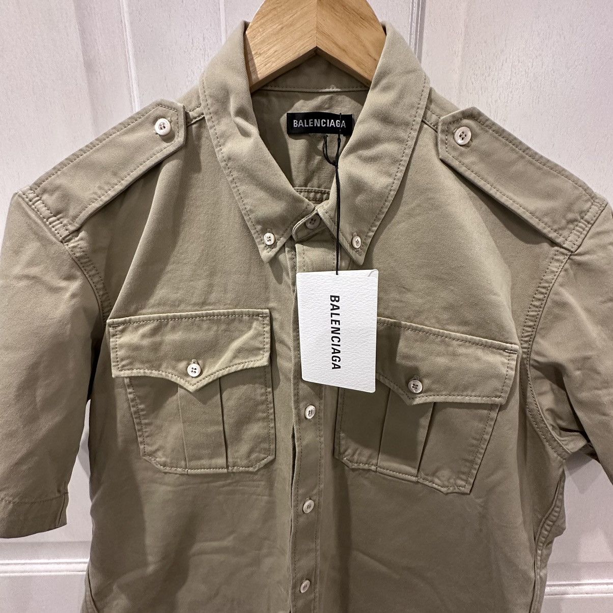 Balenciaga Balenciaga Back Logo Embroidered Short Sleeve Shirt Size US M / EU 48-50 / 2 - 2 Thumbnail