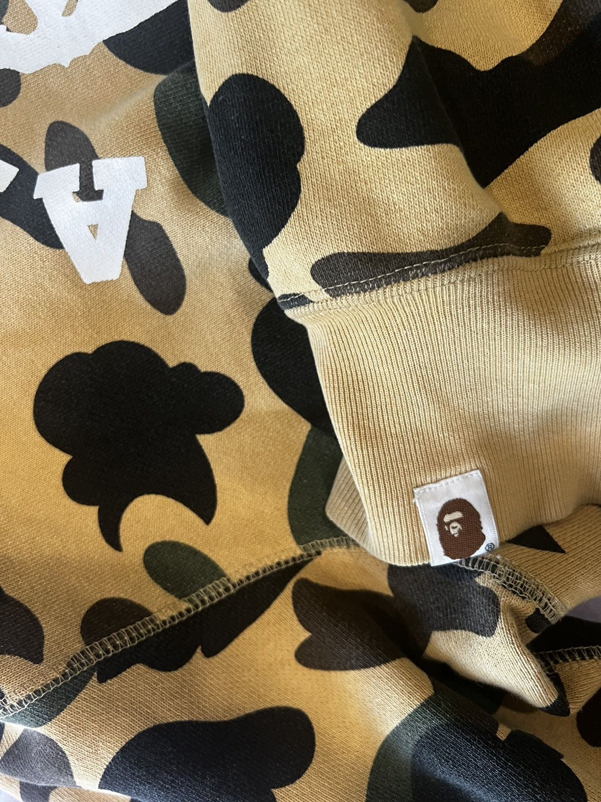 Bape Bape 1st Camo College Pullover Hoodie Yellow Size US M / EU 48-50 / 2 - 3 Thumbnail