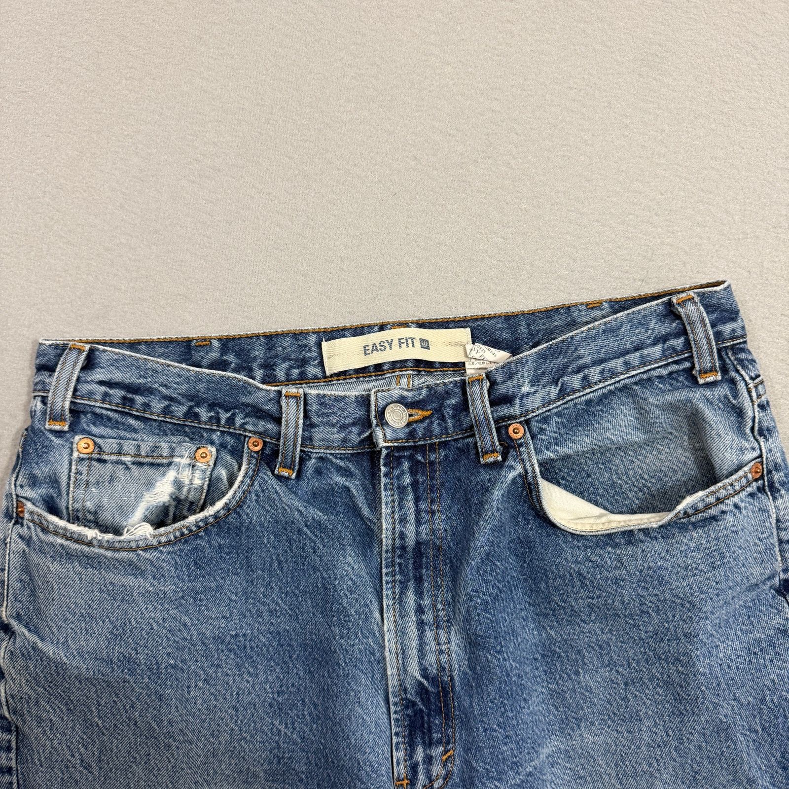 Gap Vintage Gap Easy Fit Jeans Men's 38x32 Blue Faded Denim y2k Size US 38 / EU 54 - 4 Thumbnail