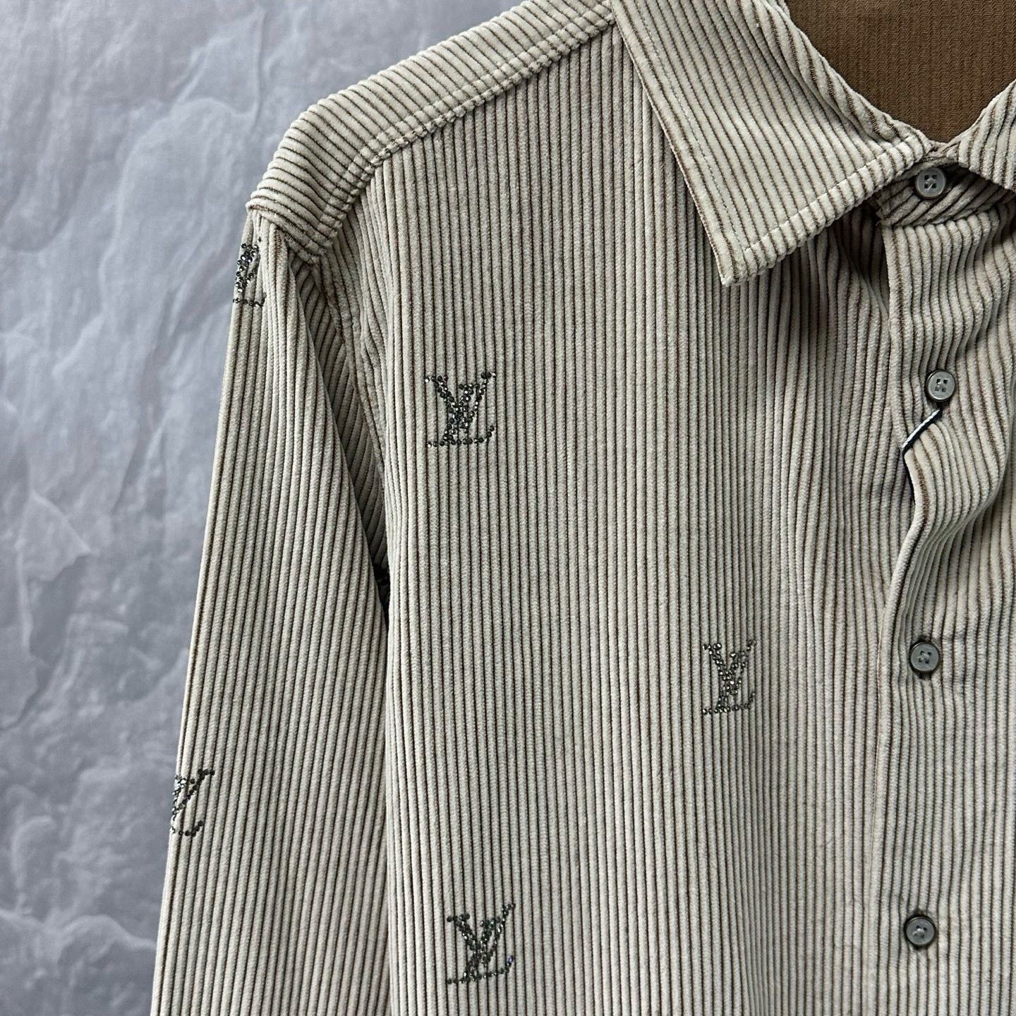 Louis Vuitton Louis Vuitton SS26 Rhinestone Corduroy Shirt Jacket Size US XL / EU 56 / 4 - 3 Thumbnail