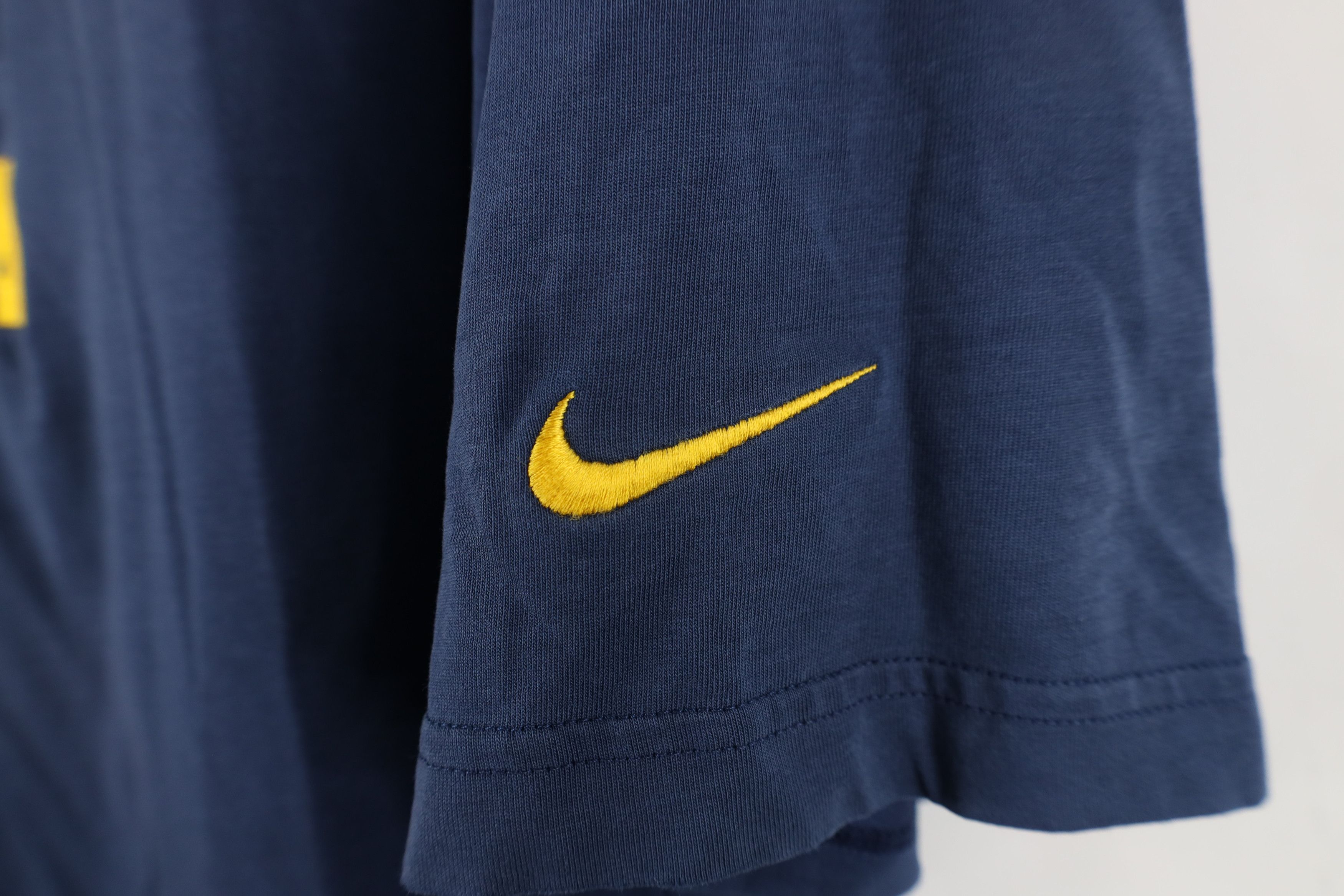 Nike Vintage Nike Scott Mini Swoosh University of Michigan Polo Size US L / EU 52-54 / 3 - 4 Thumbnail