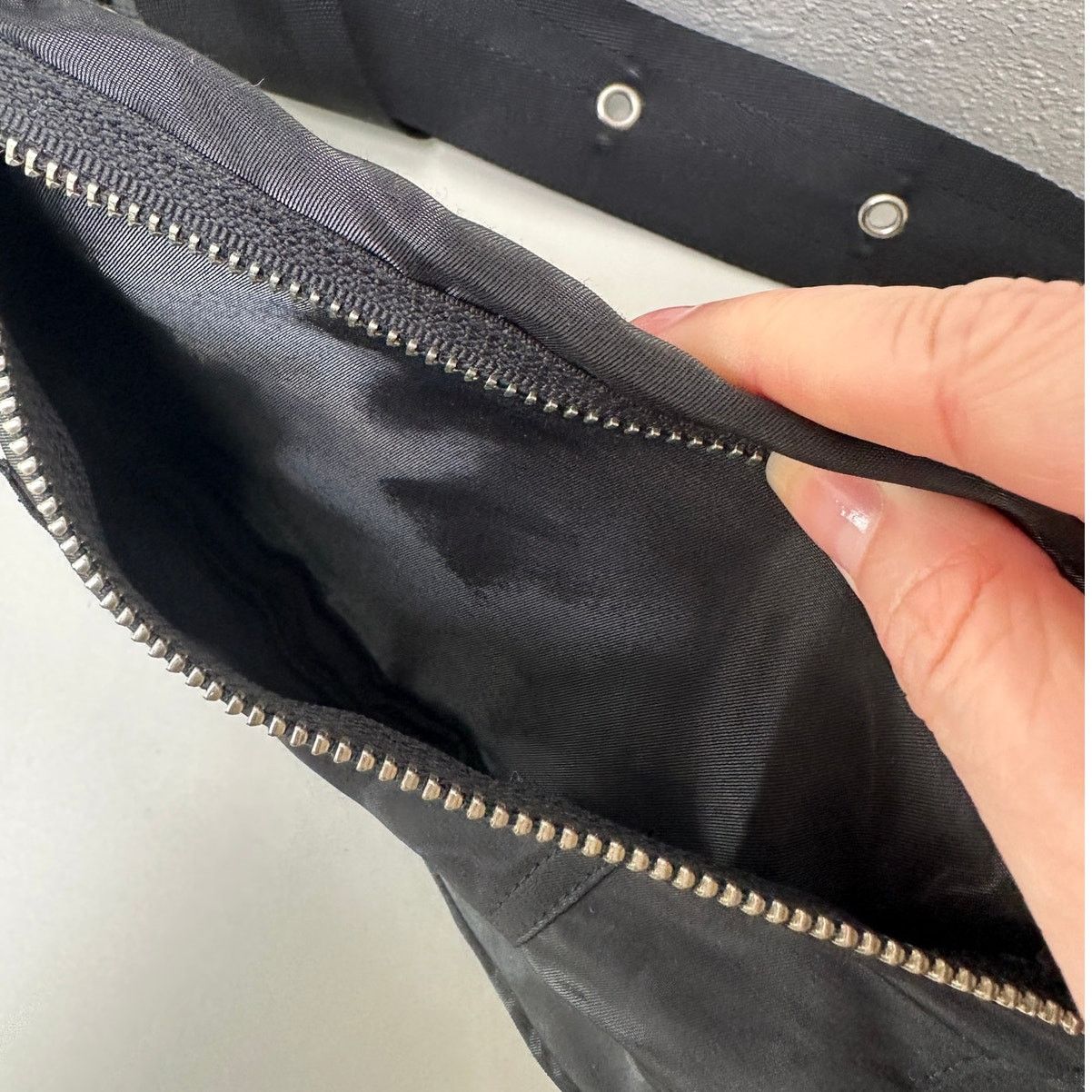 Other Strike Oil Shiny Canvas Belted Felt Fanny Pack Size ONE SIZE - 12 Thumbnail