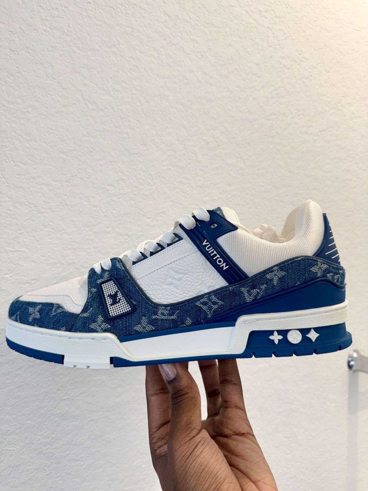 Louis Vuitton LV Trainer Sneaker Size US 10 / EU 43 - 3 Thumbnail