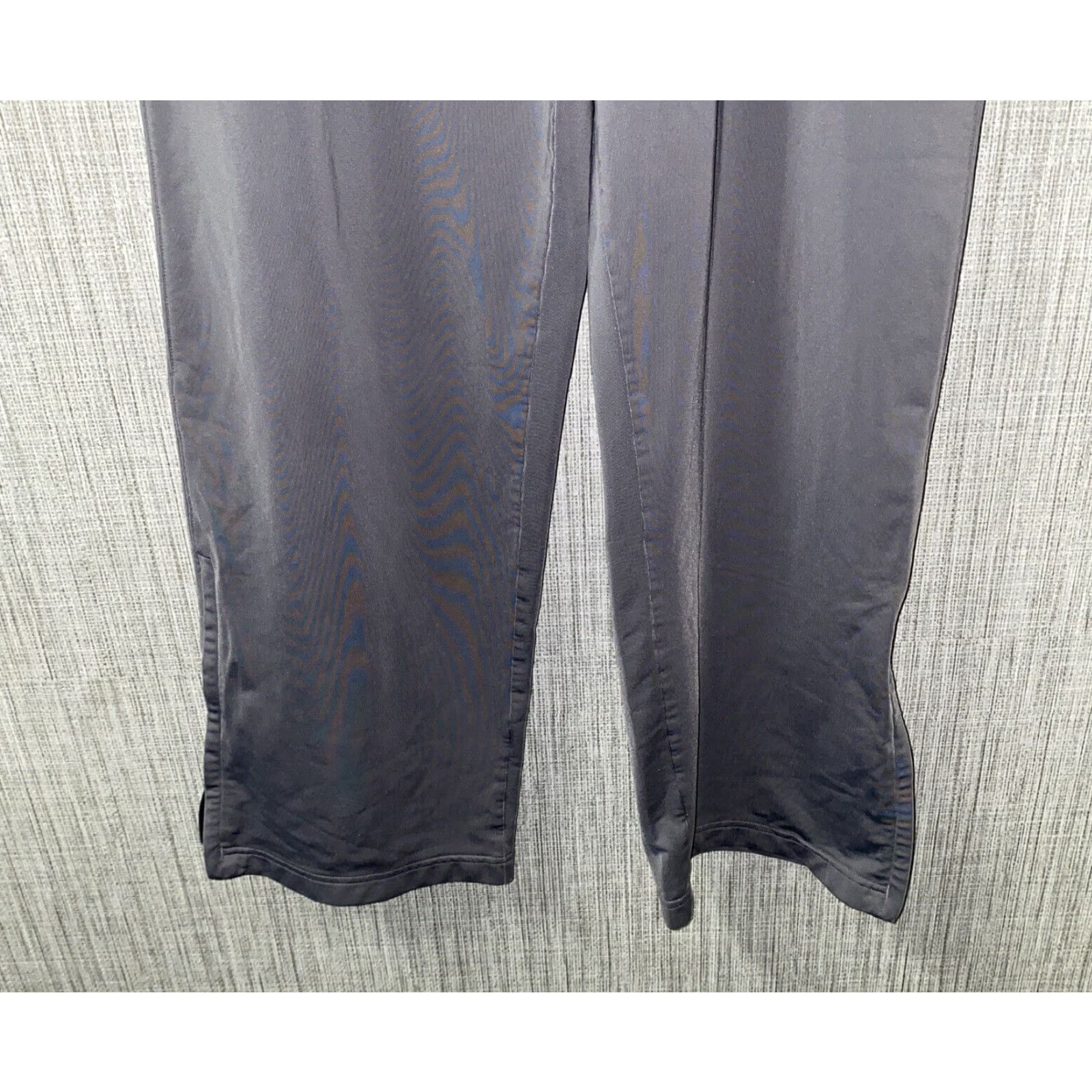 Under Armour Under Armour Mens Gray Athletic Stretch Pants Size 32 - 32 in Inseam 30 - Regular Fit Athletic Pants for Men with Drawstring Waist Size US 32 / EU 48 - 3 Thumbnail