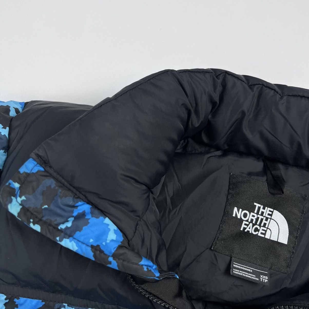The North Face The North Face 1996 Nuptse digi blue camo puffer jacket Size S / US 4 / IT 40 - 3 Thumbnail