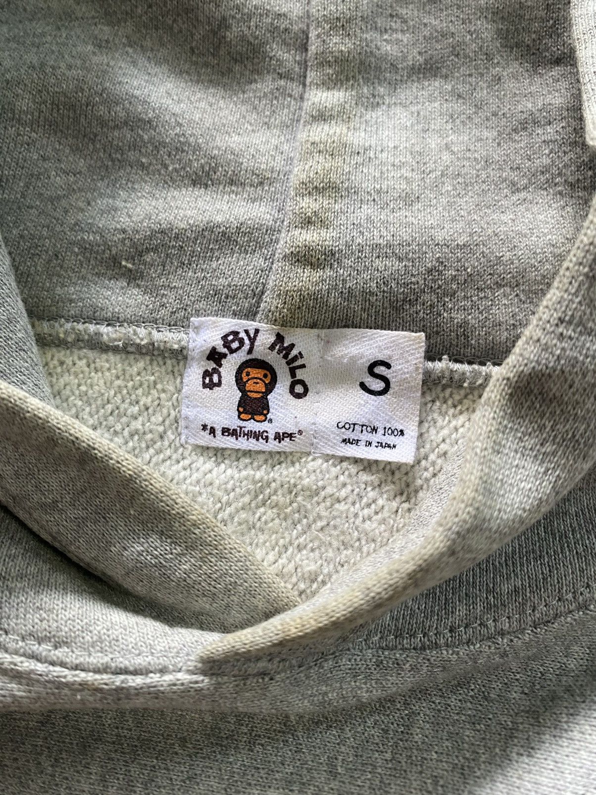 Bape × Kaws Vintage Bape x Kaws Baby Milo Pullover Hoodie Size US S / EU 44-46 / 1 - 9 Thumbnail