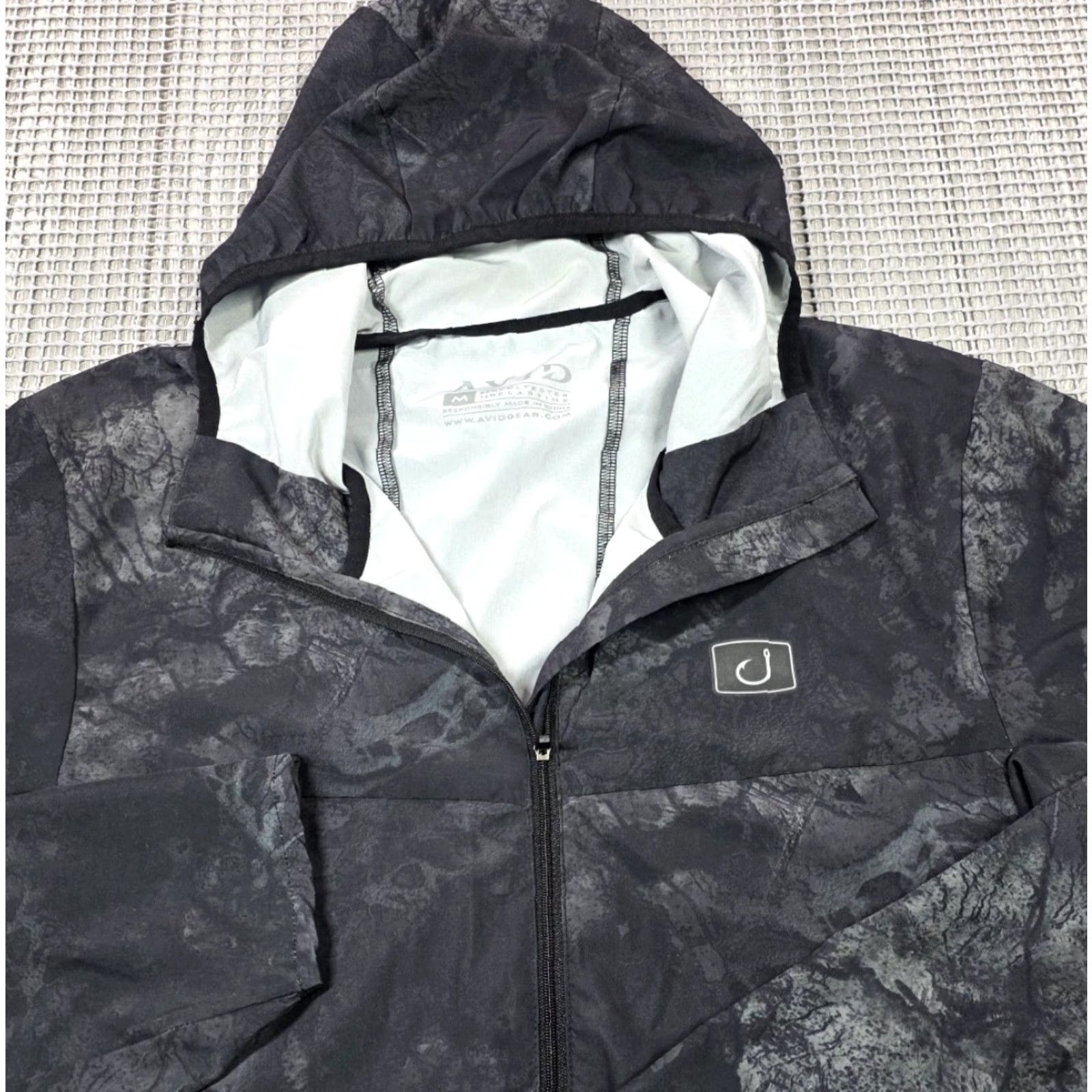 Realtree Avid Jacket Mens M Real Tree Hooded Camo Outdoor Fishing Lightweight Size US M / EU 48-50 / 2 - 7 Thumbnail