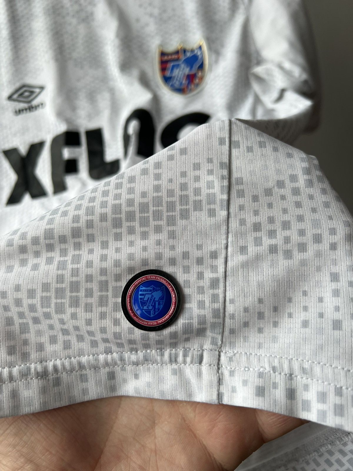 Umbro 2020 FC TOKYO AWAY SOCCER JERSEY FOOTBALL SHIRT SIZE M Size US M / EU 48-50 / 2 - 16 Thumbnail