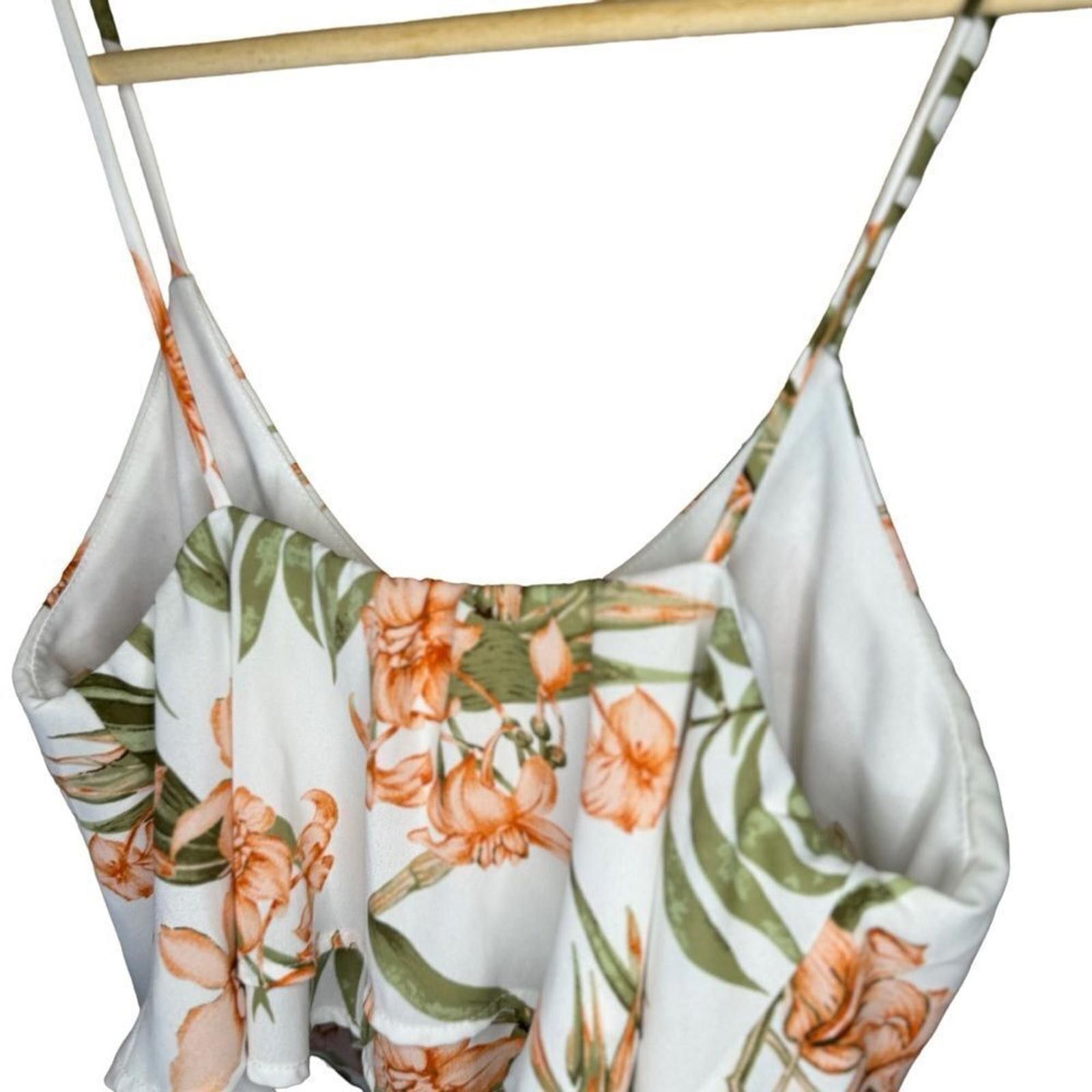 Designer Pink Owl. White/Pink/Green Floral Crop Top. Size Small. Size S / US 4 / IT 40 - 10 Thumbnail