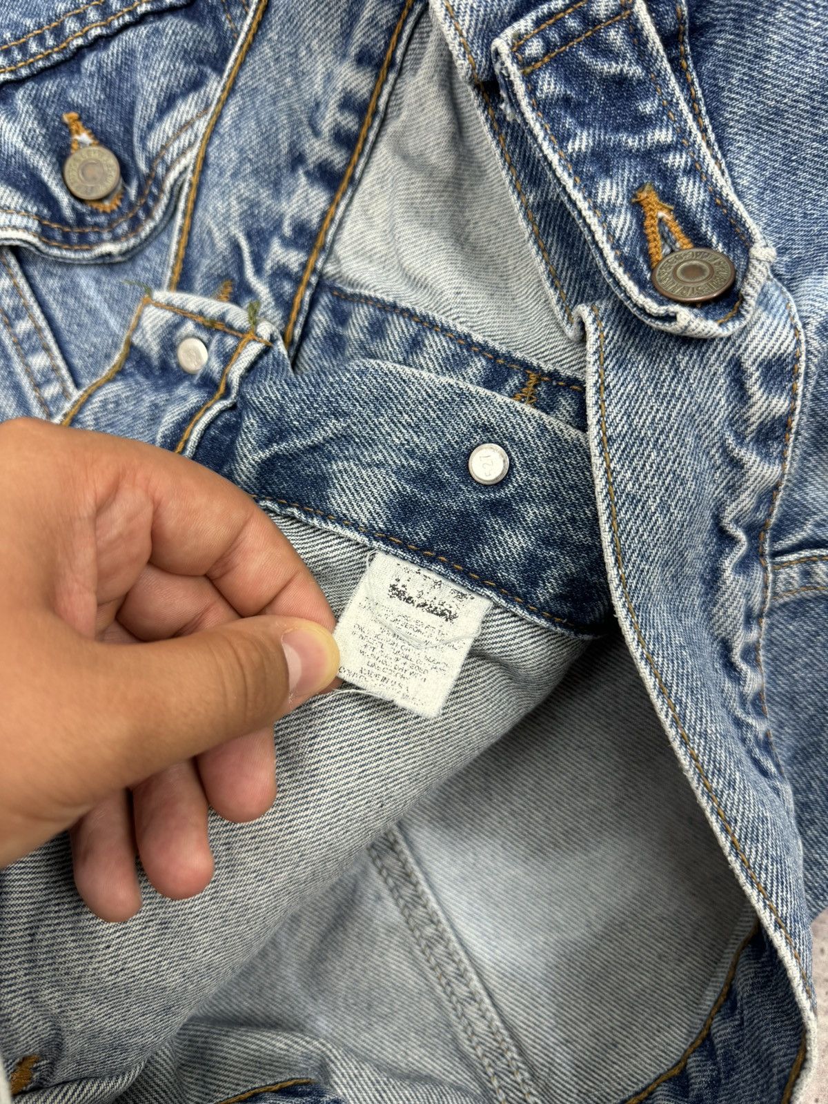 Levi's Vintage Levi’s Denim Button Jeans Jacket Made in USA Size S Size US S / EU 44-46 / 1 - 13 Thumbnail