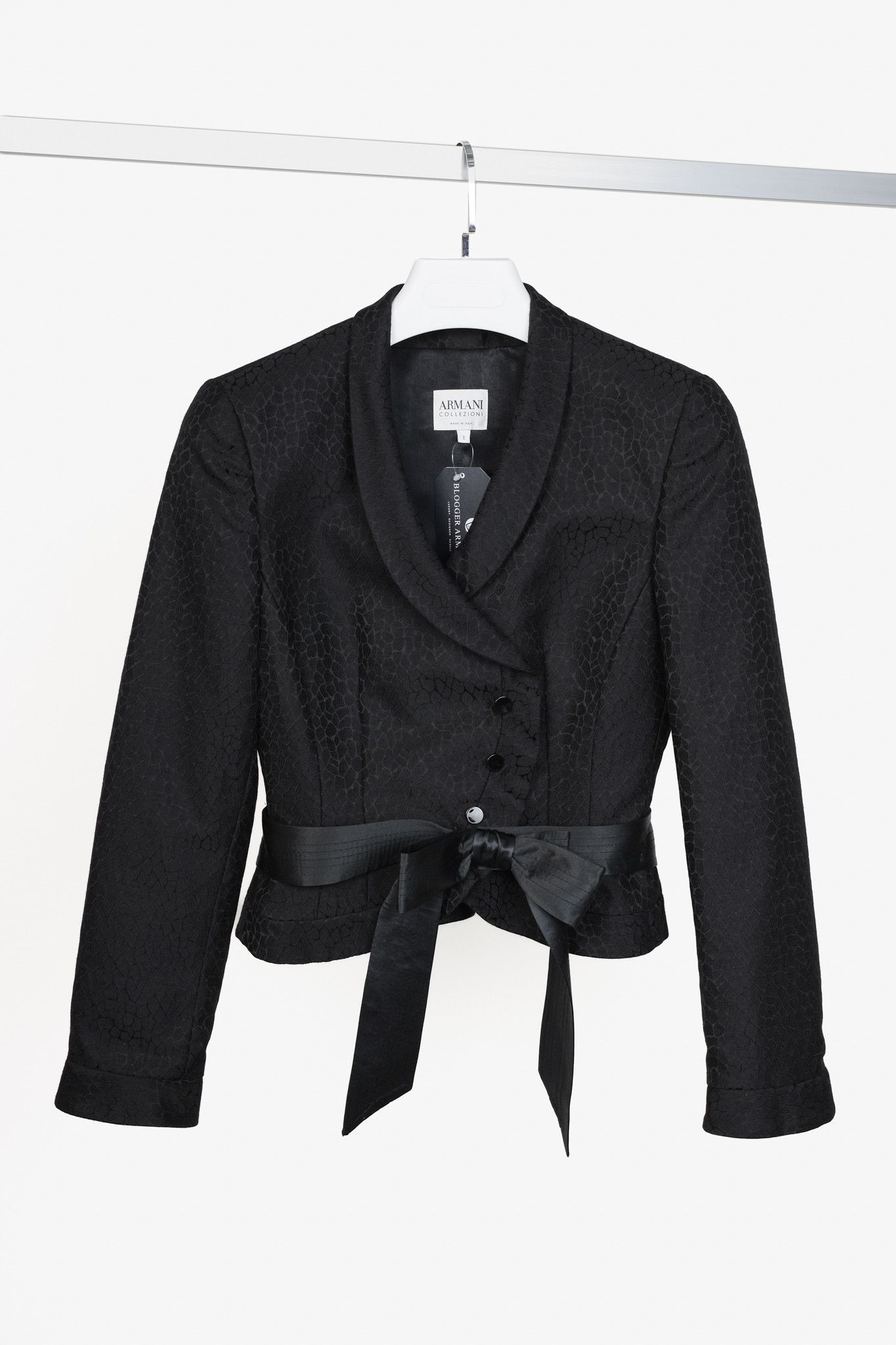 Armani Collezioni Armani Collezioni Textured Tuxedo Bow Jacket Size XS / US 0-2 / IT 36-38 - 1 Thumbnail