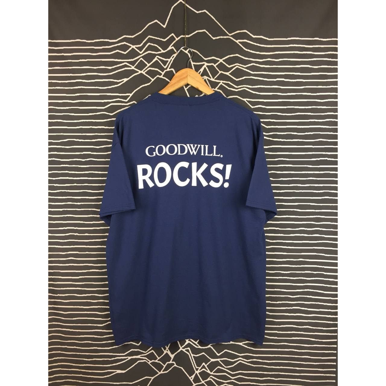 Vintage Vtg Y2K Goodwill Industries Goodwill Rocks Promo Tee Size US XL / EU 56 / 4 - 2 Thumbnail