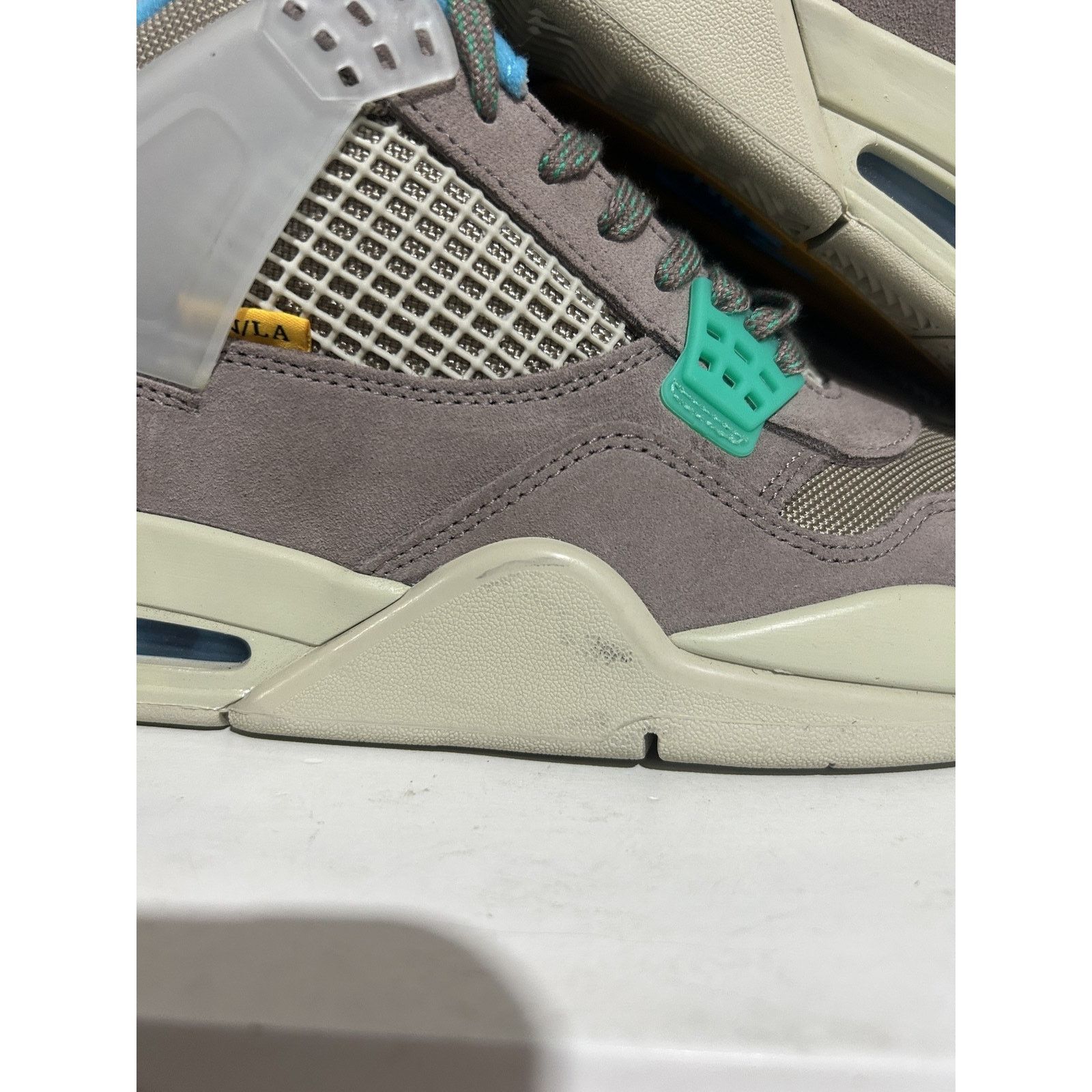 Jordan Brand JORDAN 4 RETRO UNION TAUPE HAZE SIZE 11 PREOWNED Size US 11 / EU 44 - 4 Thumbnail