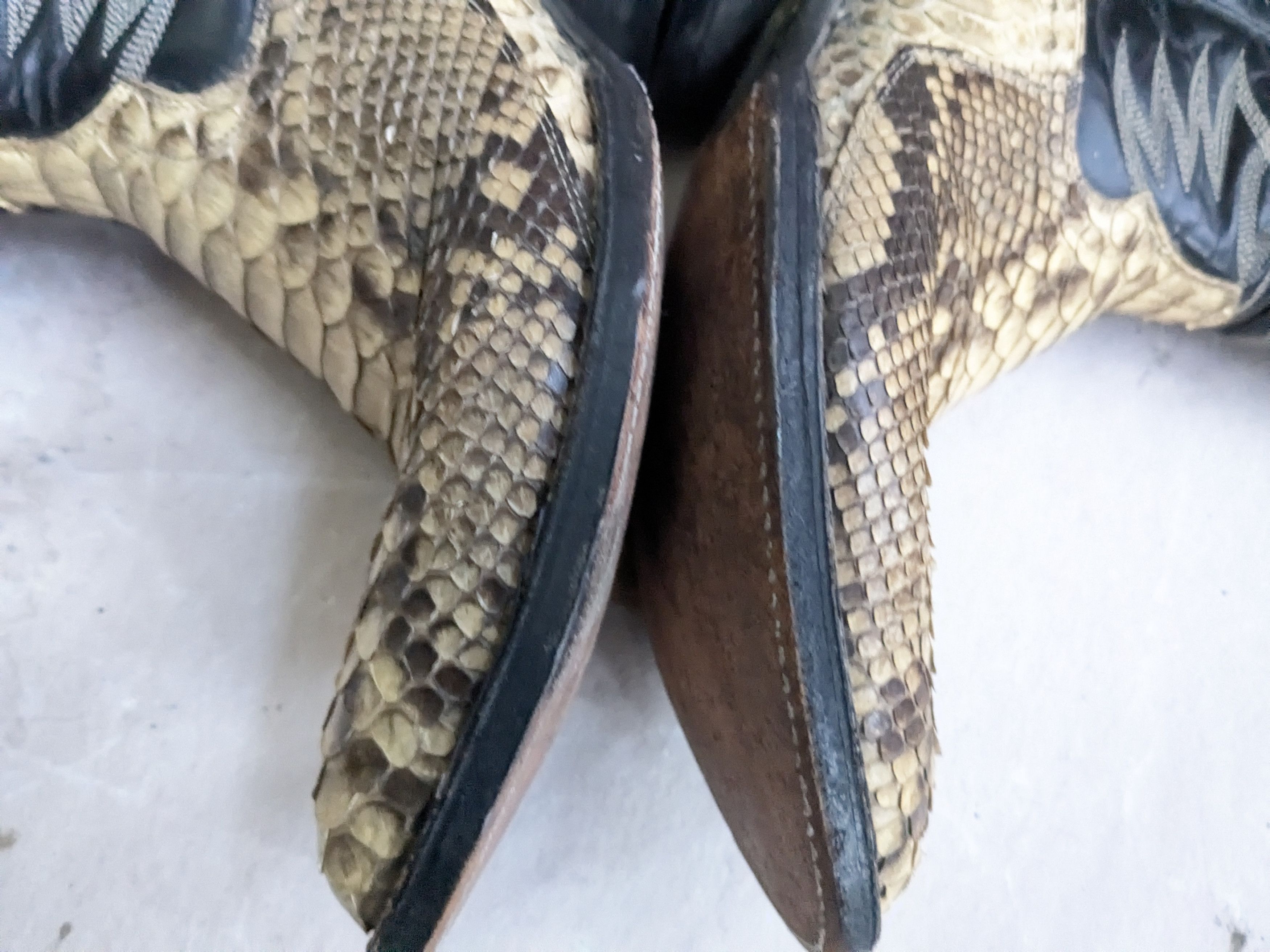 Genuine Leather Cowtown Python Cowboy Boots 9 D Black Snakeskin Size US 9 / EU 42 - 7 Thumbnail