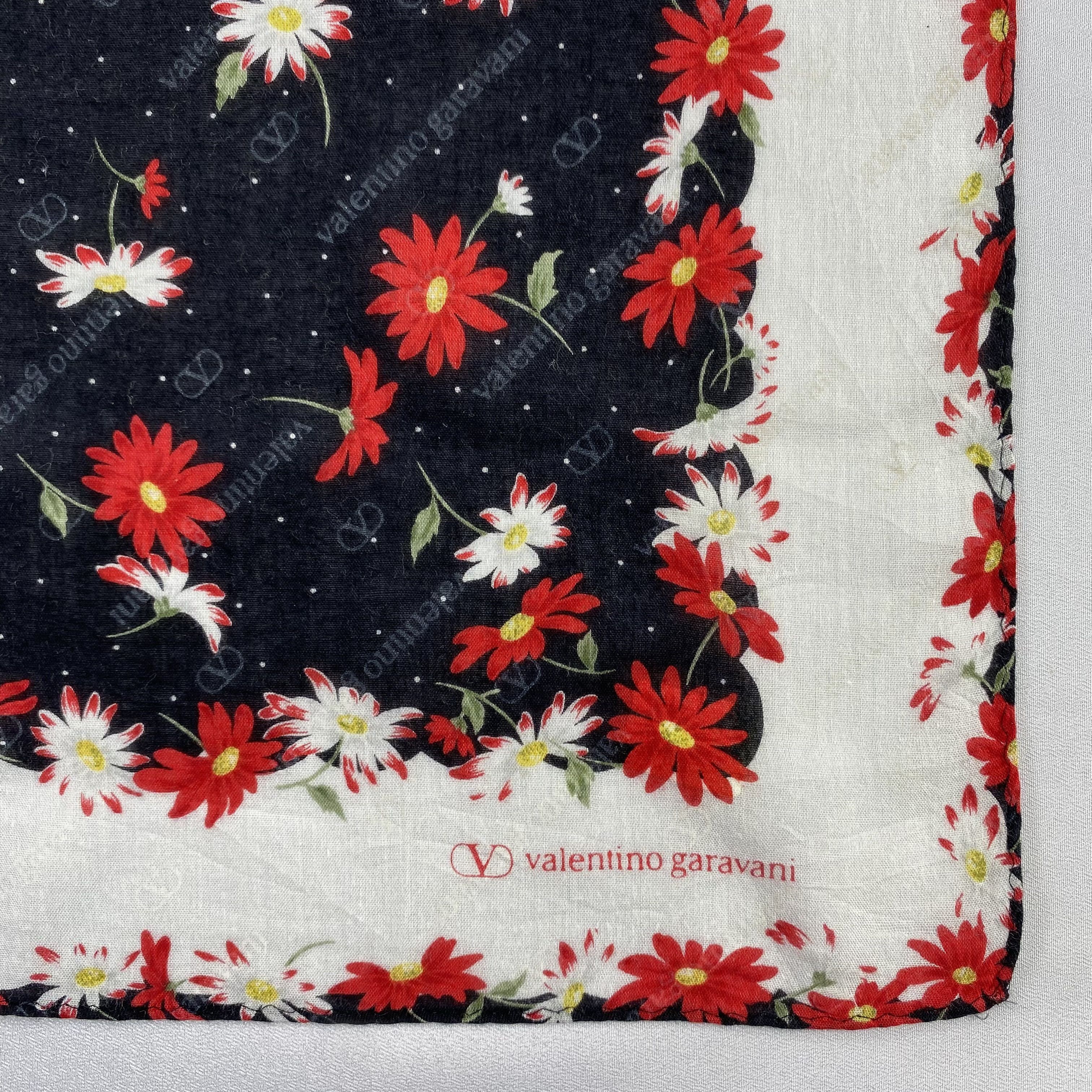 Valentino × Vintage Valentino Garavani Bandana/ Handkerchief / Neckerchief-P1344 Size ONE SIZE - 3 Thumbnail